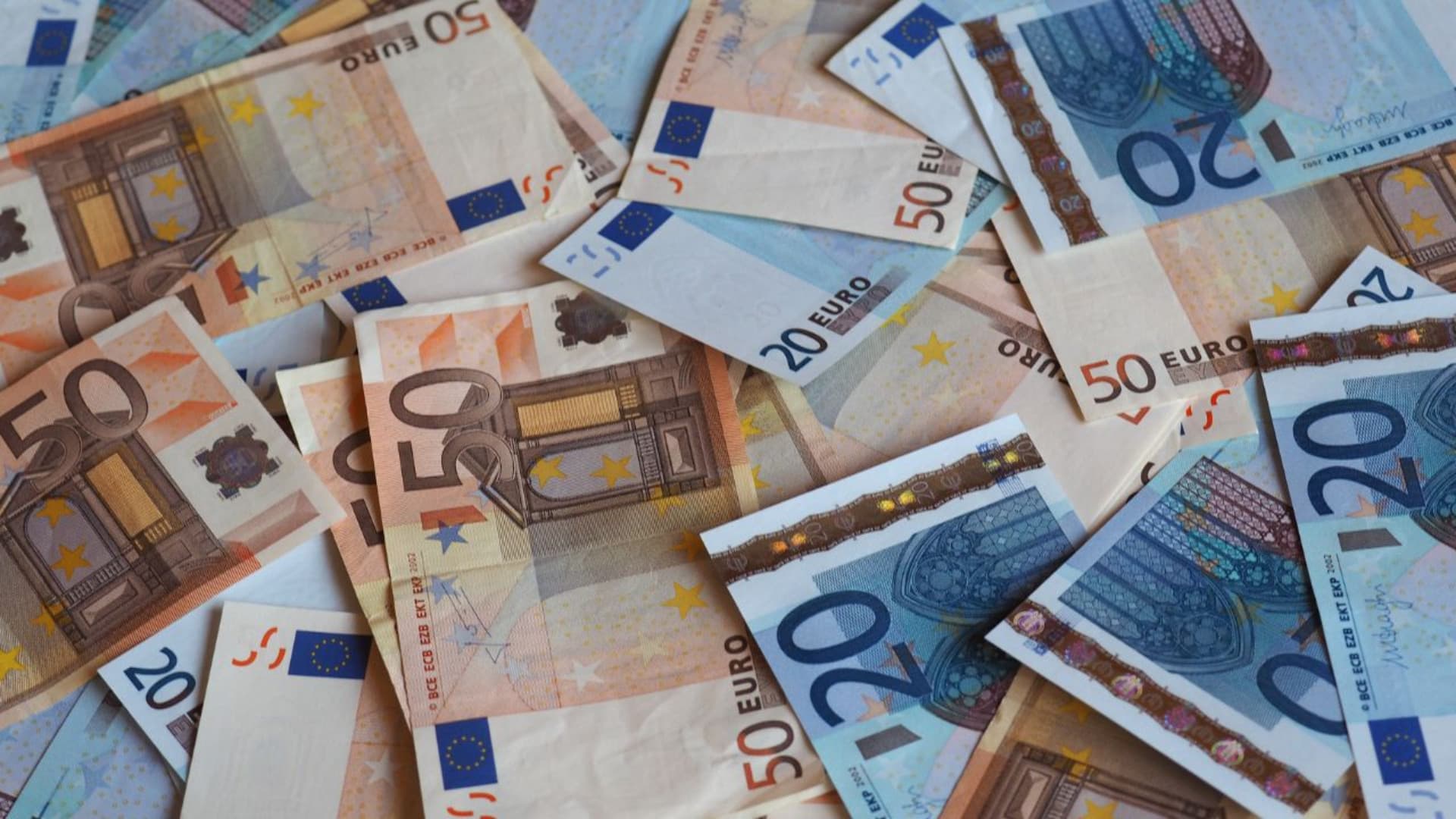 Nuovo bonus da 500 euro al mese