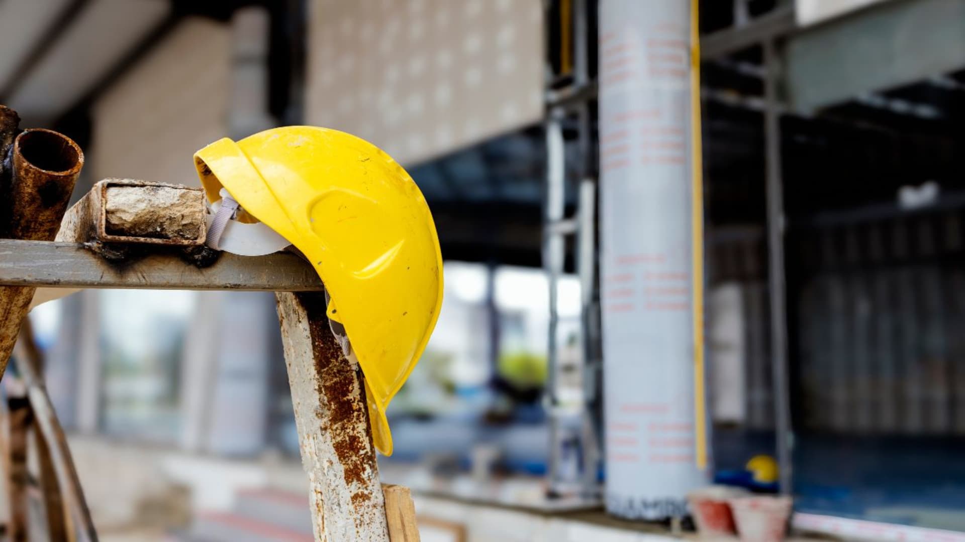 Caro materiali, Ance: «In Abruzzo sono a rischio 632 cantieri, ecco cosa serve»