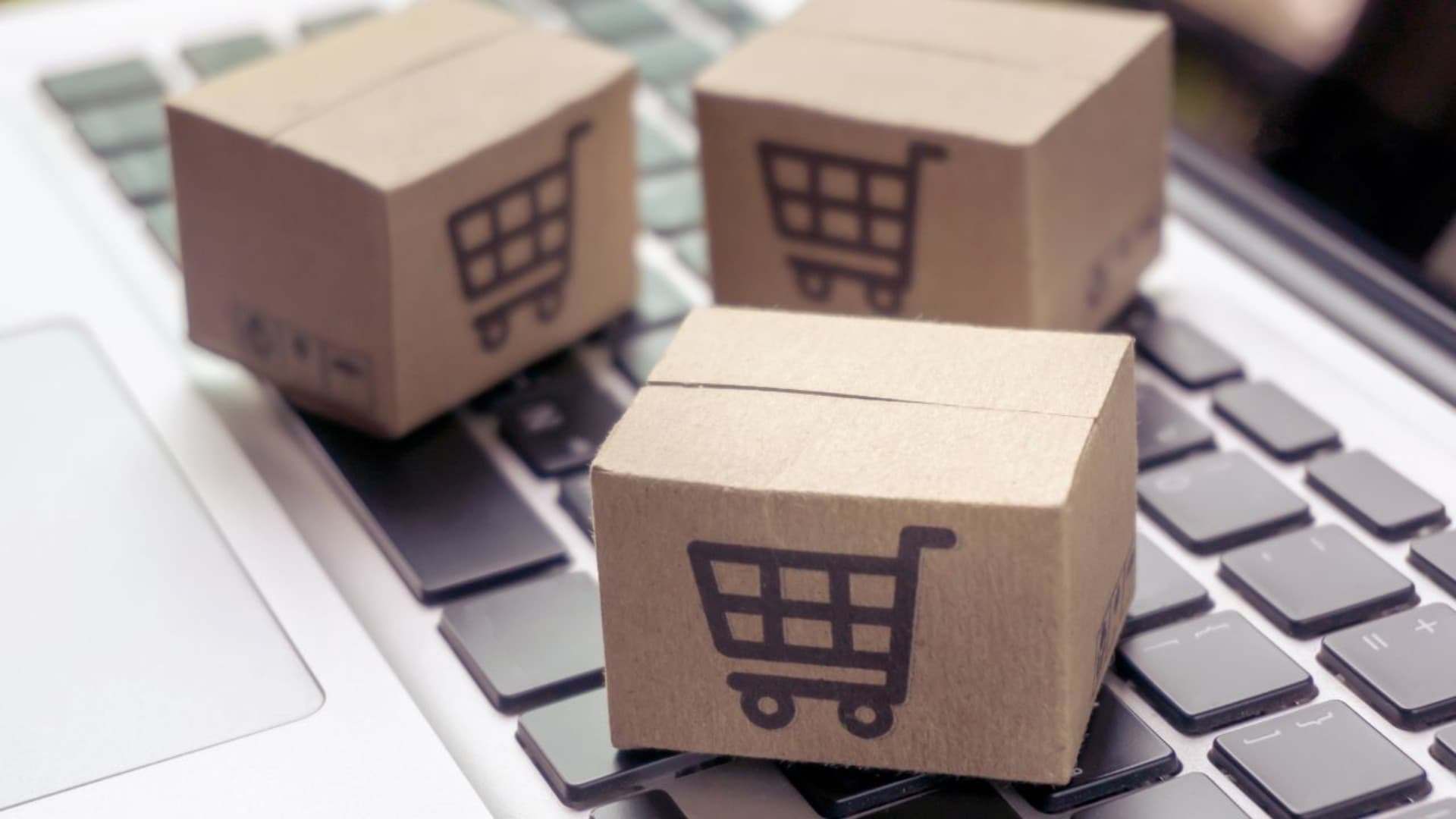 Spedizioni online: come sappiamo sulla nuova tassa da 2 euro sulle consegne