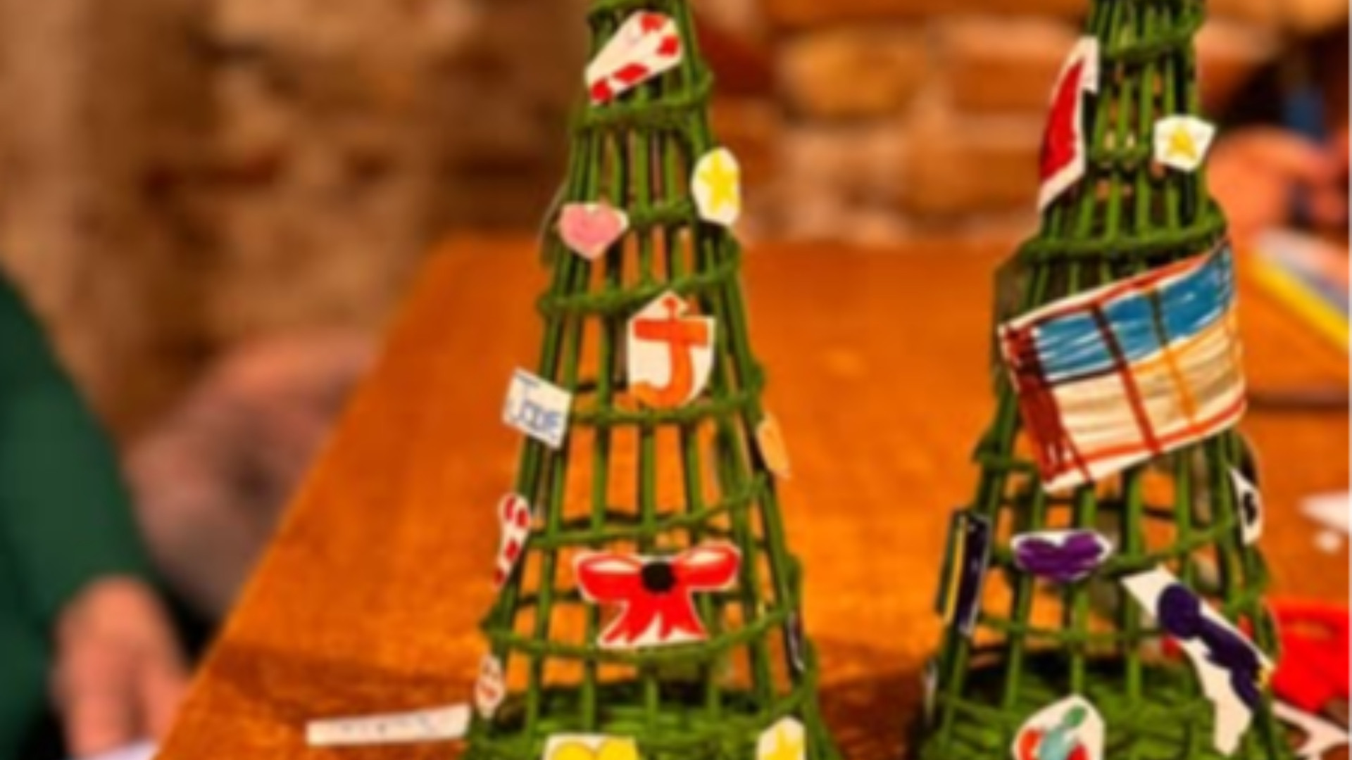 Un laboratorio (foto dalla pagina Fb del Comune)