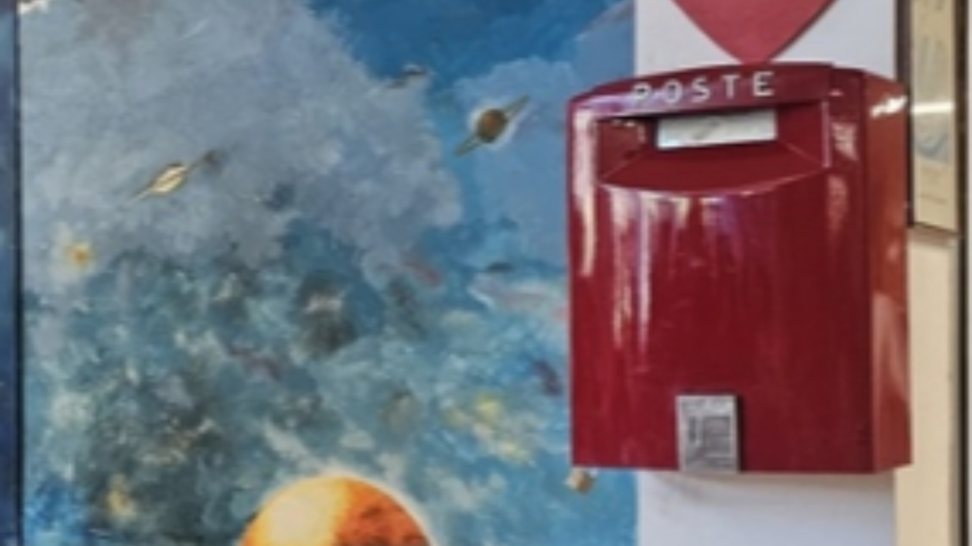 La cassetta nell'istituto