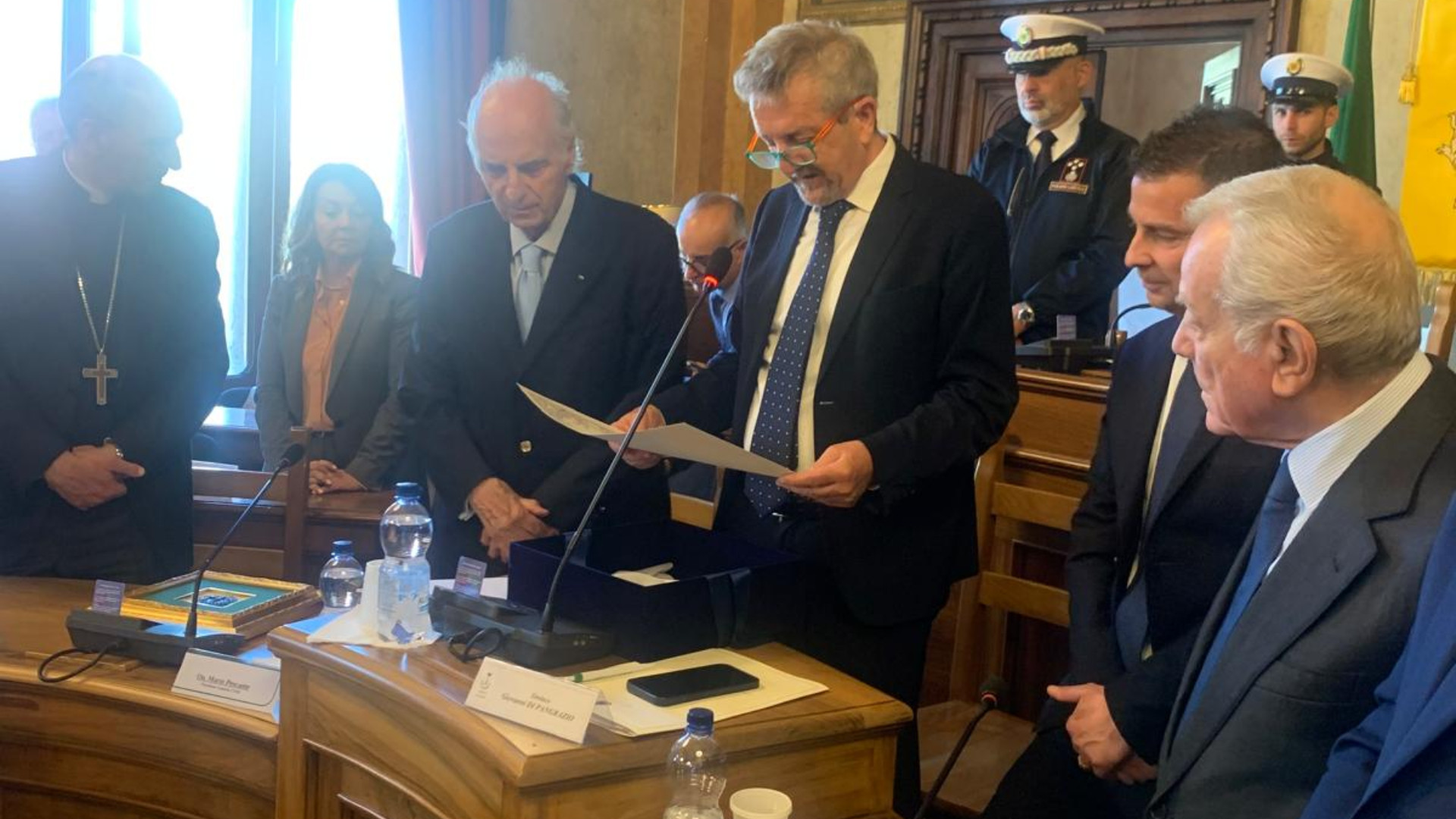 Gianni Letta con il sindaco di Avezzano Di Pangrazio