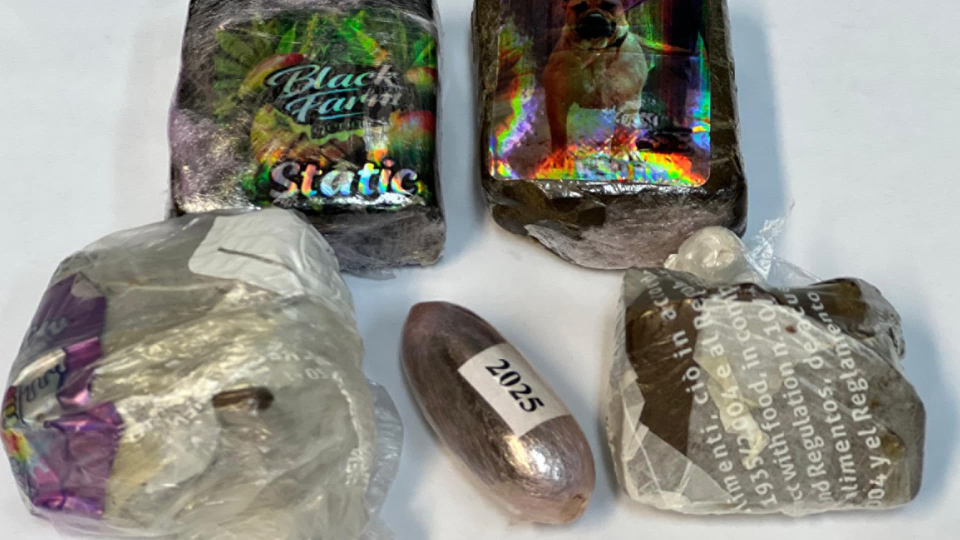 Teramo, blitz antidroga: cocaina nascosta nella macchinetta del caffè, due arresti