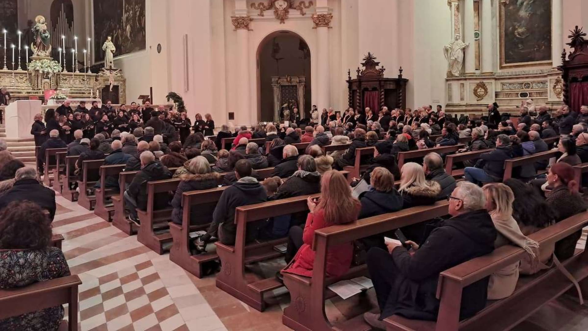 L'Aquila, ultimo evento con la Cantata di Natale nella chiesa di San Silvestro