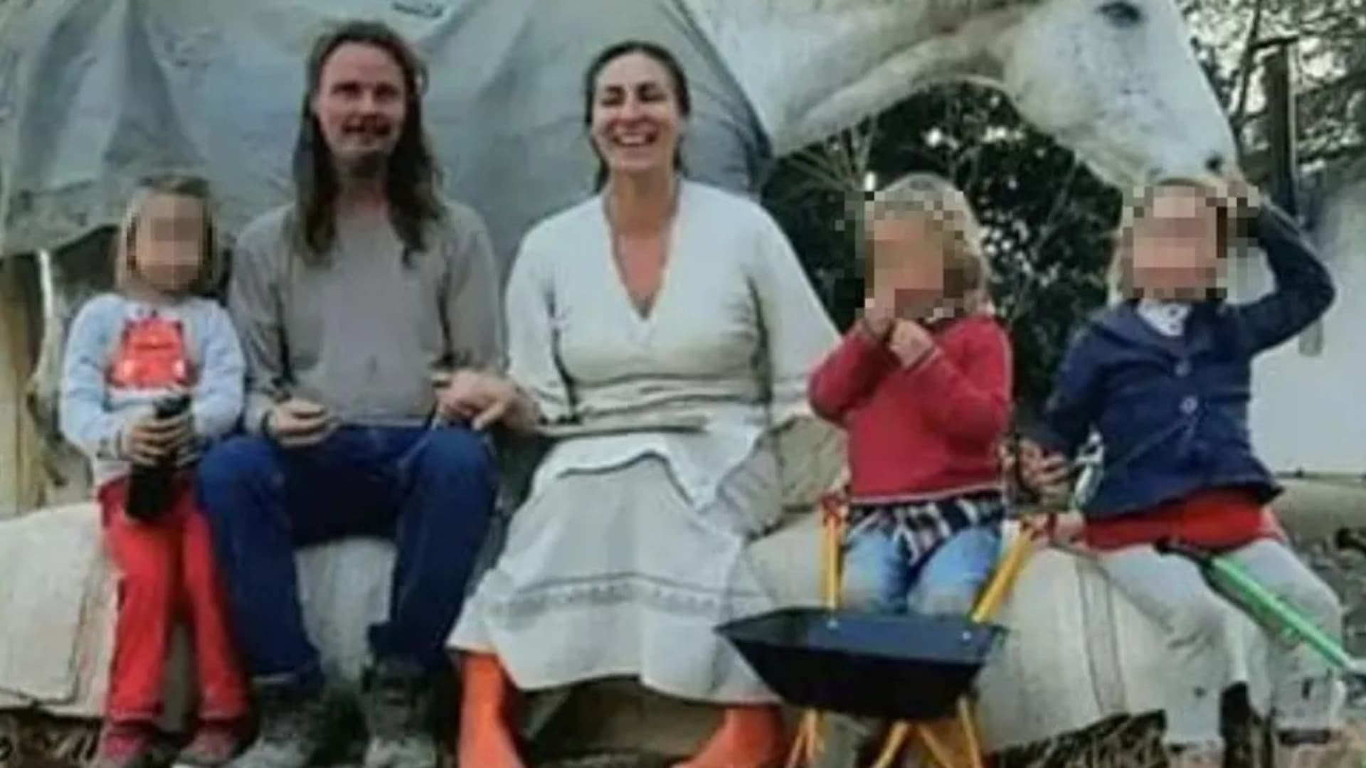 La famiglia nel bosco