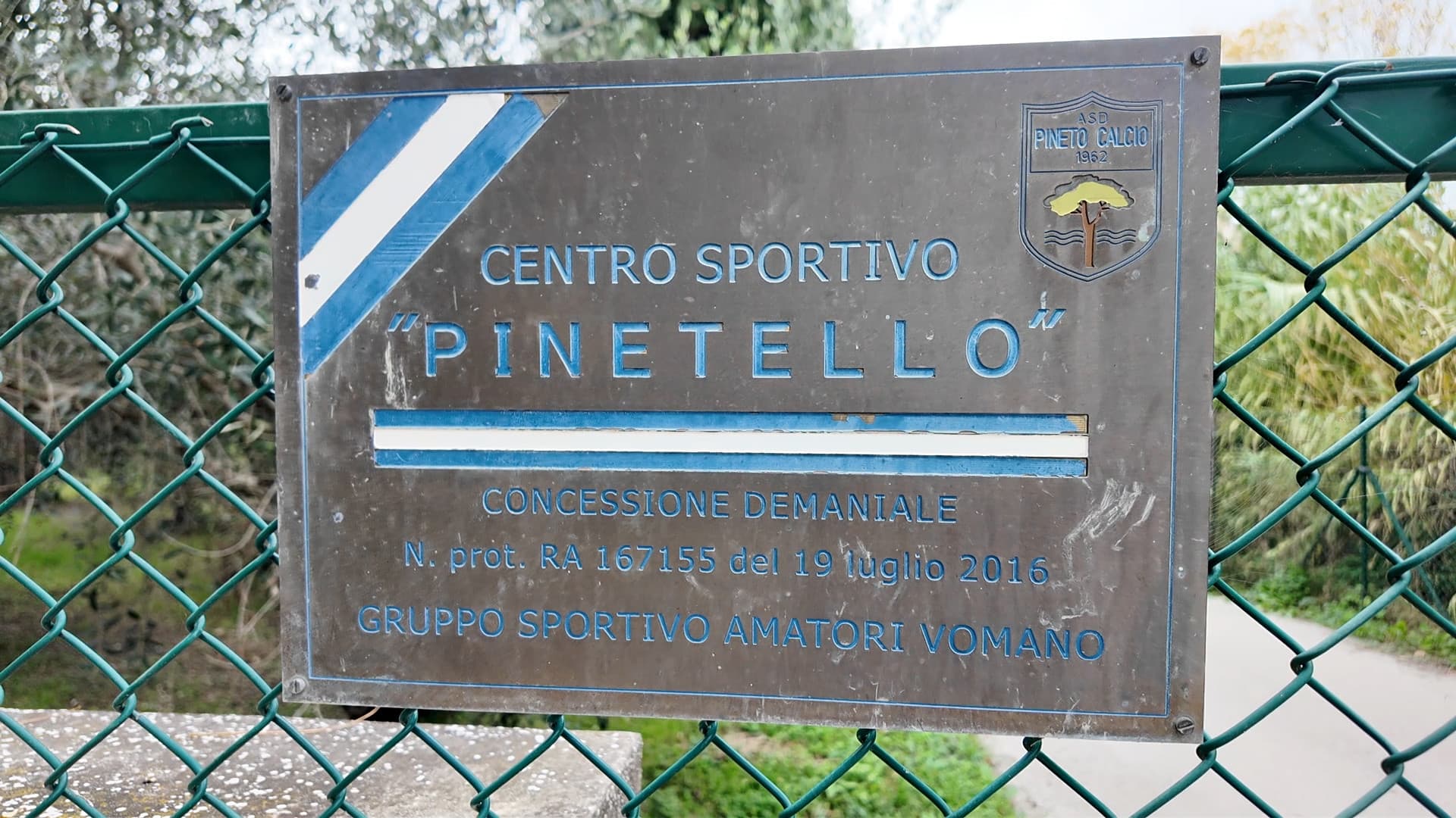 Incendio Kemipol, nessun rischio al campo Pinetello: analisi dell’aria sotto i limiti