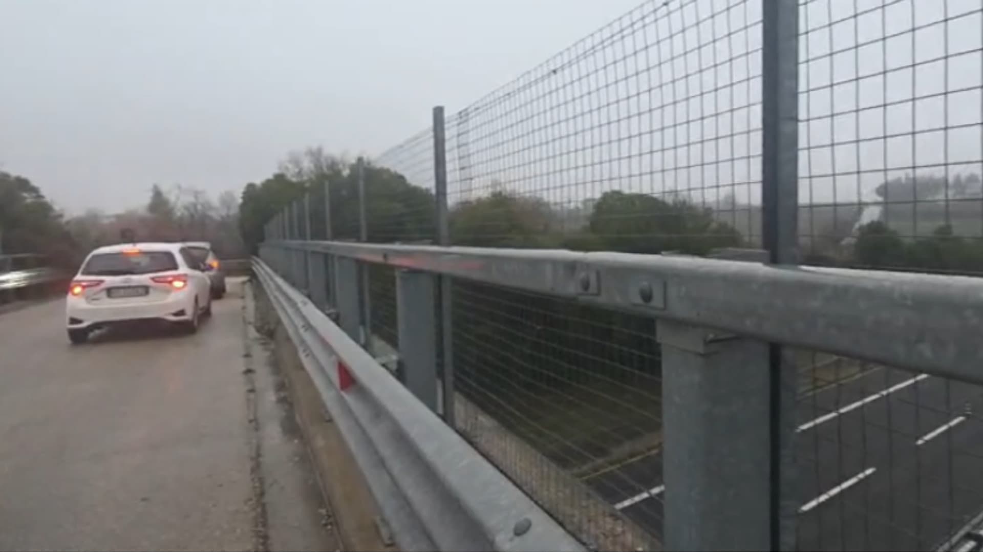 Assalto al portavalori sull’A14, traffico in tilt sulla Statale 16: a Fossacesia code chilometriche
