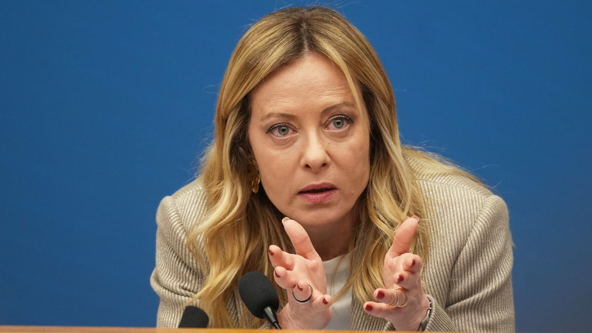 La presidente Giorgia Meloni durante la conferenza stampa