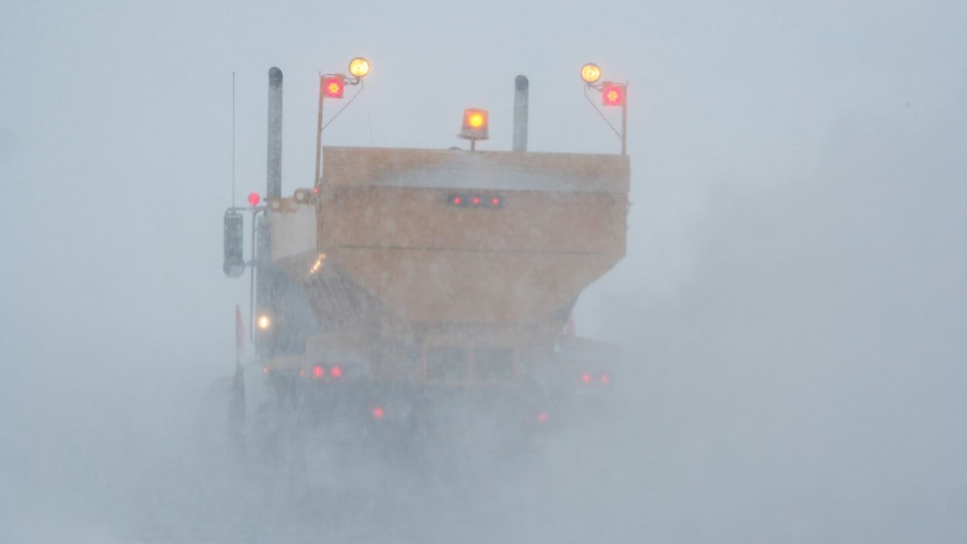 Neve improvvisa sull’Adriatico: cos’è l’effetto Ases che può imbiancare l'Abruzzo a bassa quota - Video