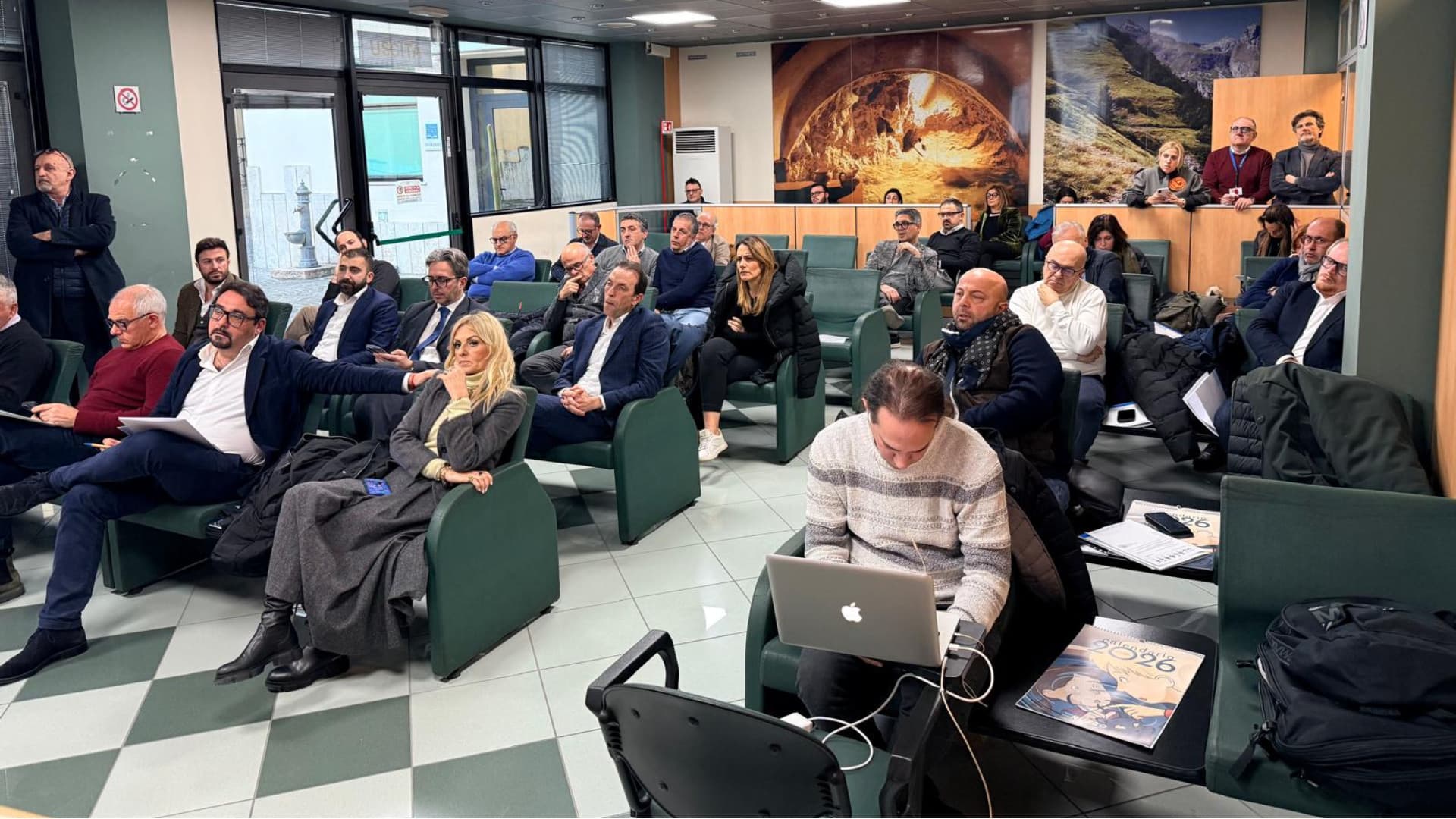 Ruzzo Reti, ok allo studio per una multiservizi provinciale su acqua e rifiuti