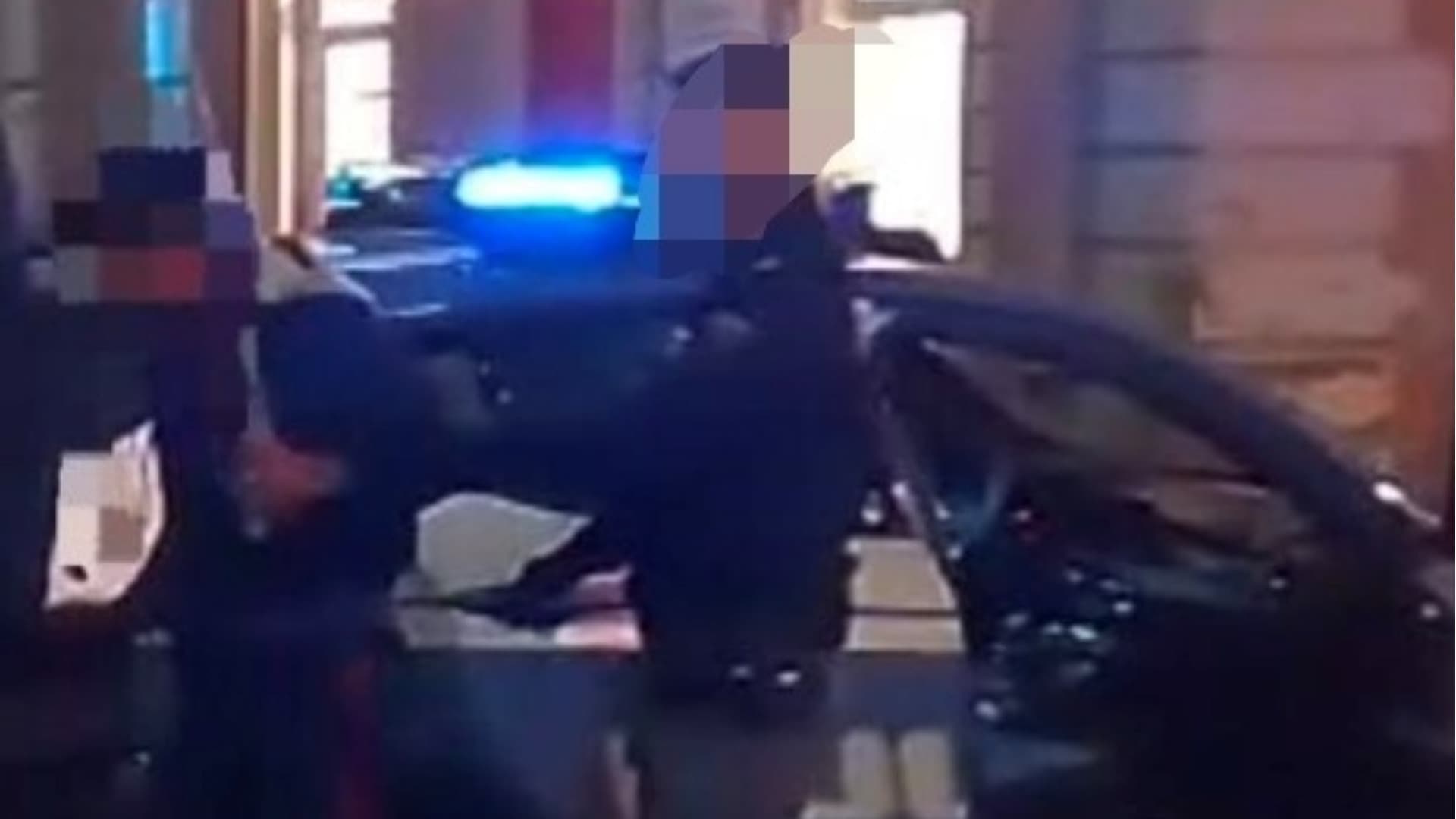 Teramo, paura in piazza Garibaldi: agente ferito, arrestato un pluripregiudicato