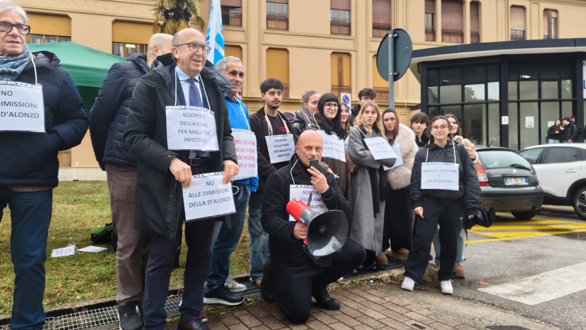 Alcuni dei partecipanti allo sciopero