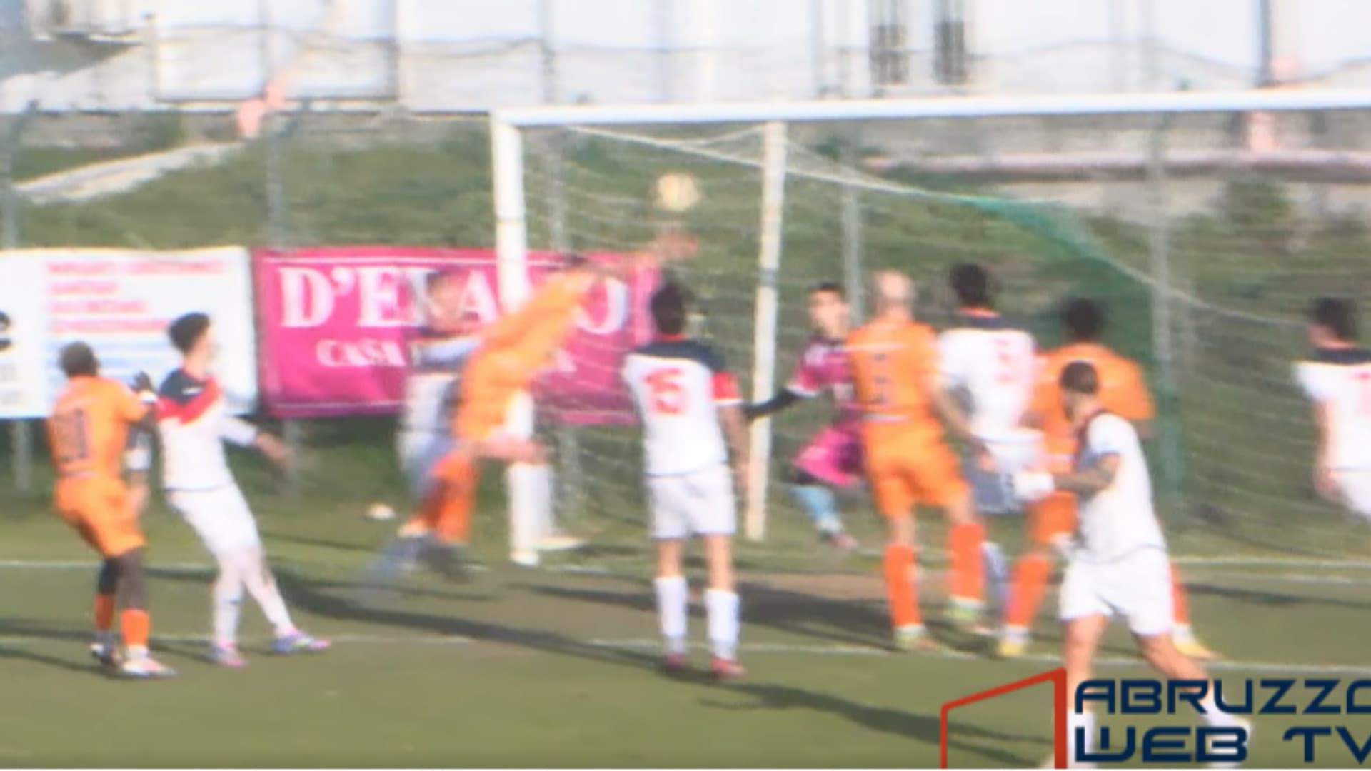Il gol poi annullato (da video Abruzzowebtv)