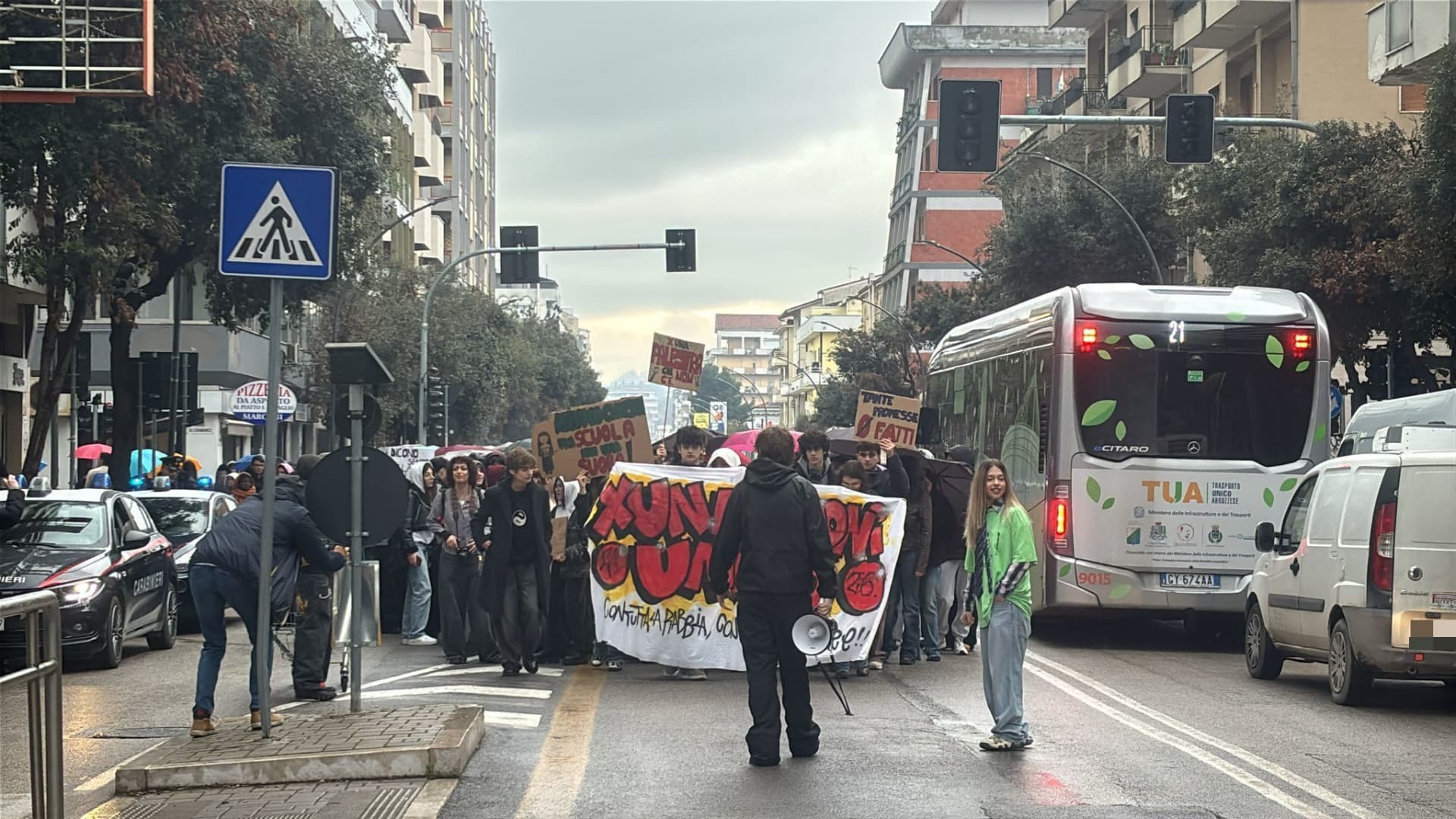 Un momento del corteo