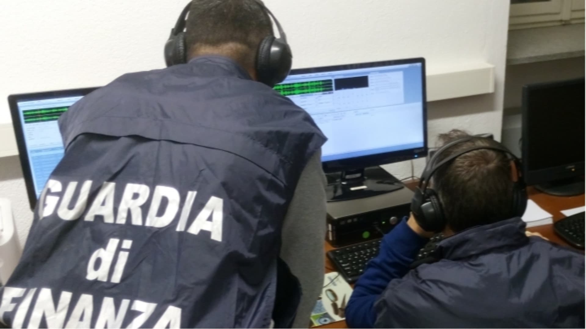 Frode sull’argento puro: maxi sequestro da 15,7 milioni, indagini anche in Abruzzo