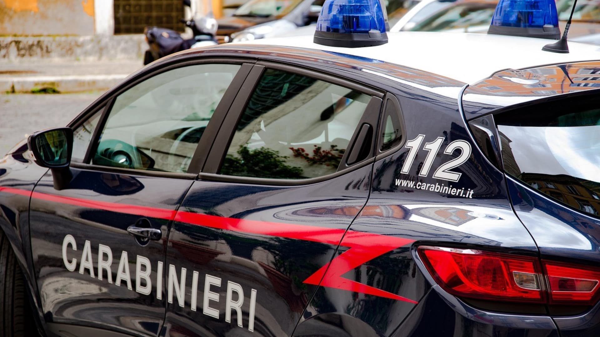 Lanciano, scacco allo spaccio: sequestrati cocaina e contanti