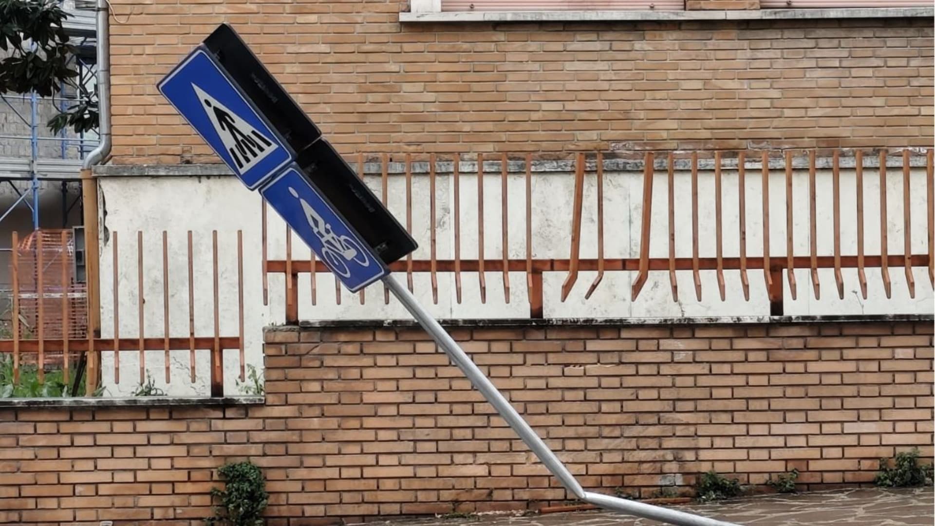 Il cartello stradale