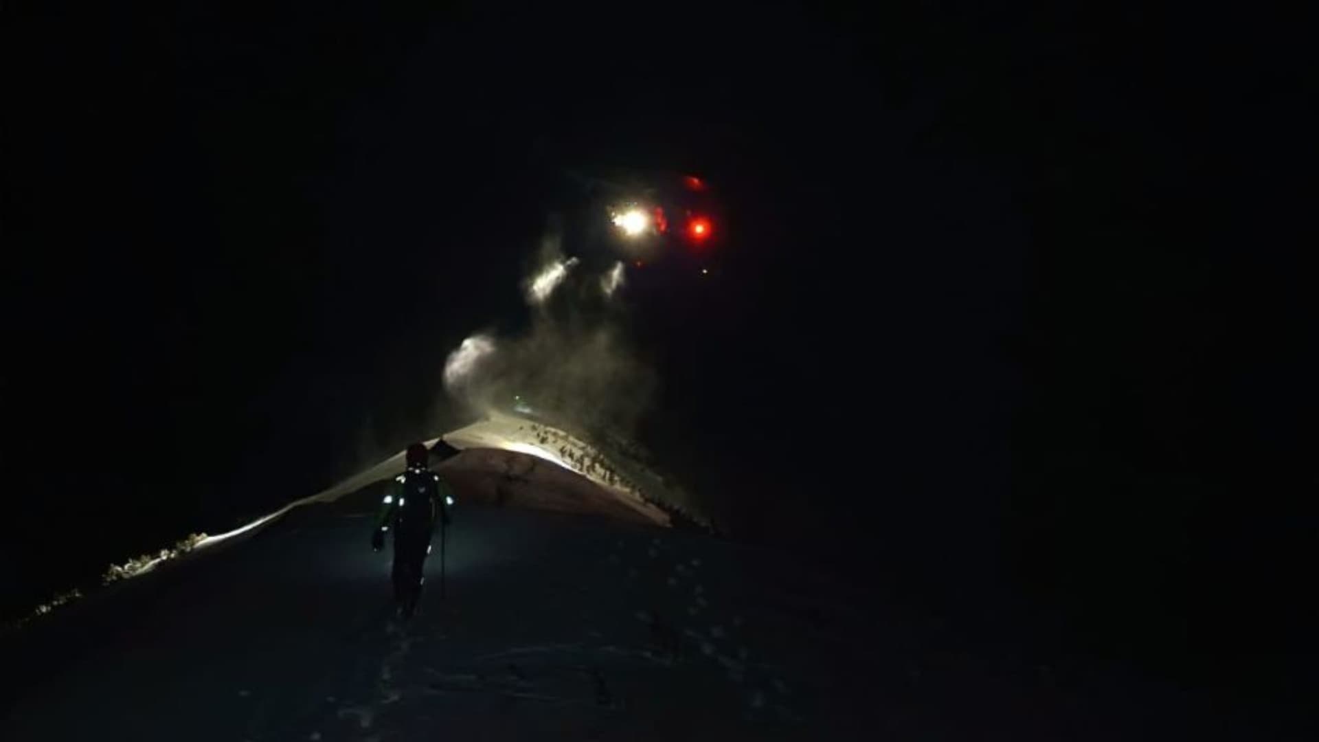 Maiella, quattro giovani bloccati per ore nella neve: uno rischia il congelamento