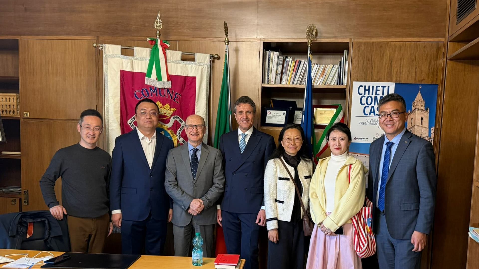 La delegazione (al centro Luigi Febo)