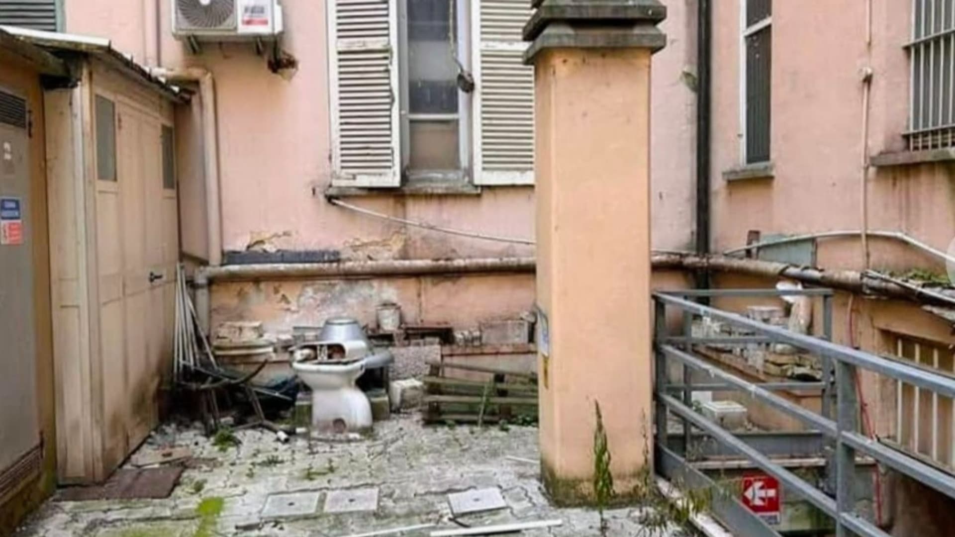 Degrado del palazzo che ospita la Provincia, Prefettura e Questura di Chieti