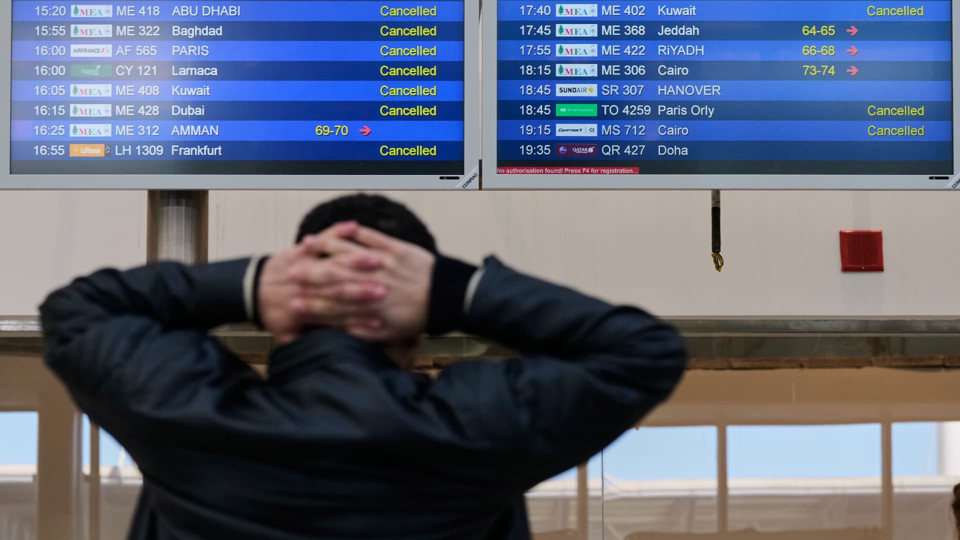 Molti voli cancellati in Medio Oriente
