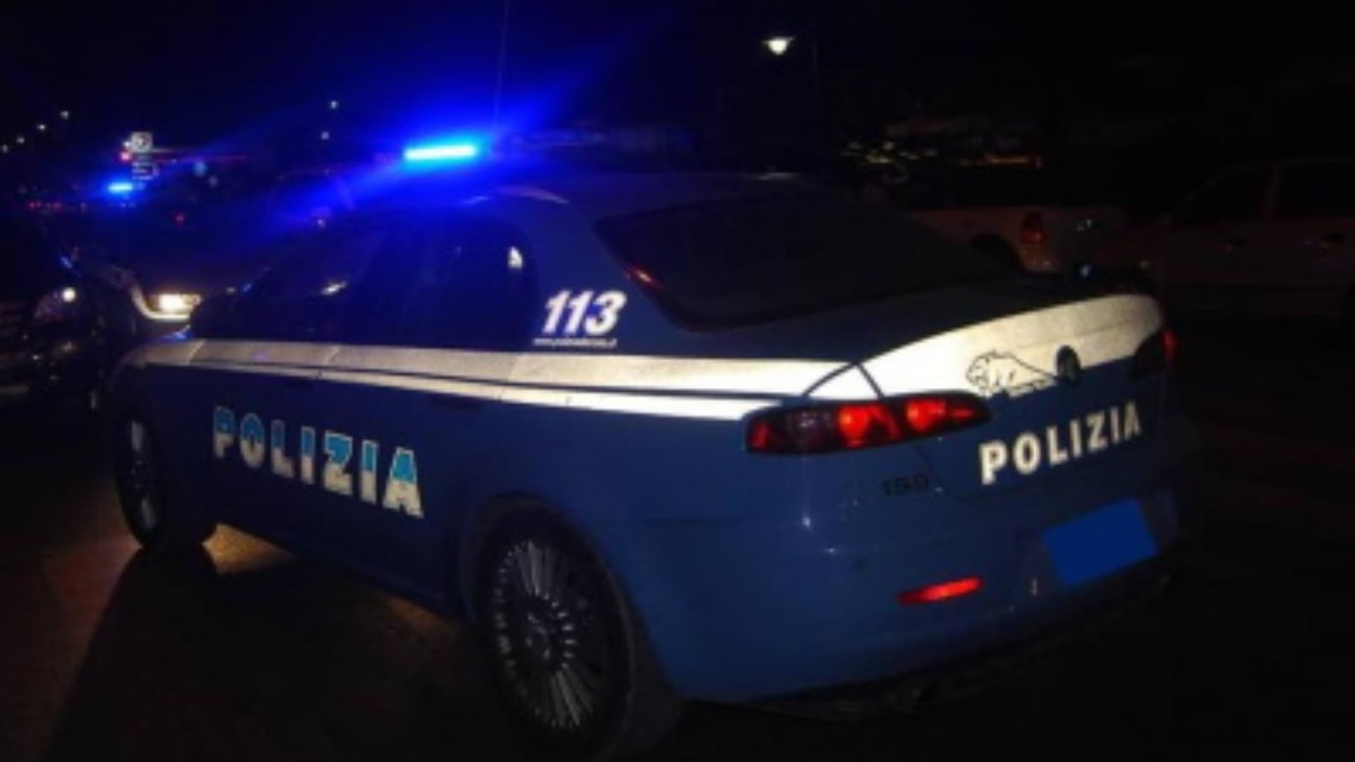L'Aquila, il questore chiude per 8 giorni una discoteca: la replica del locale