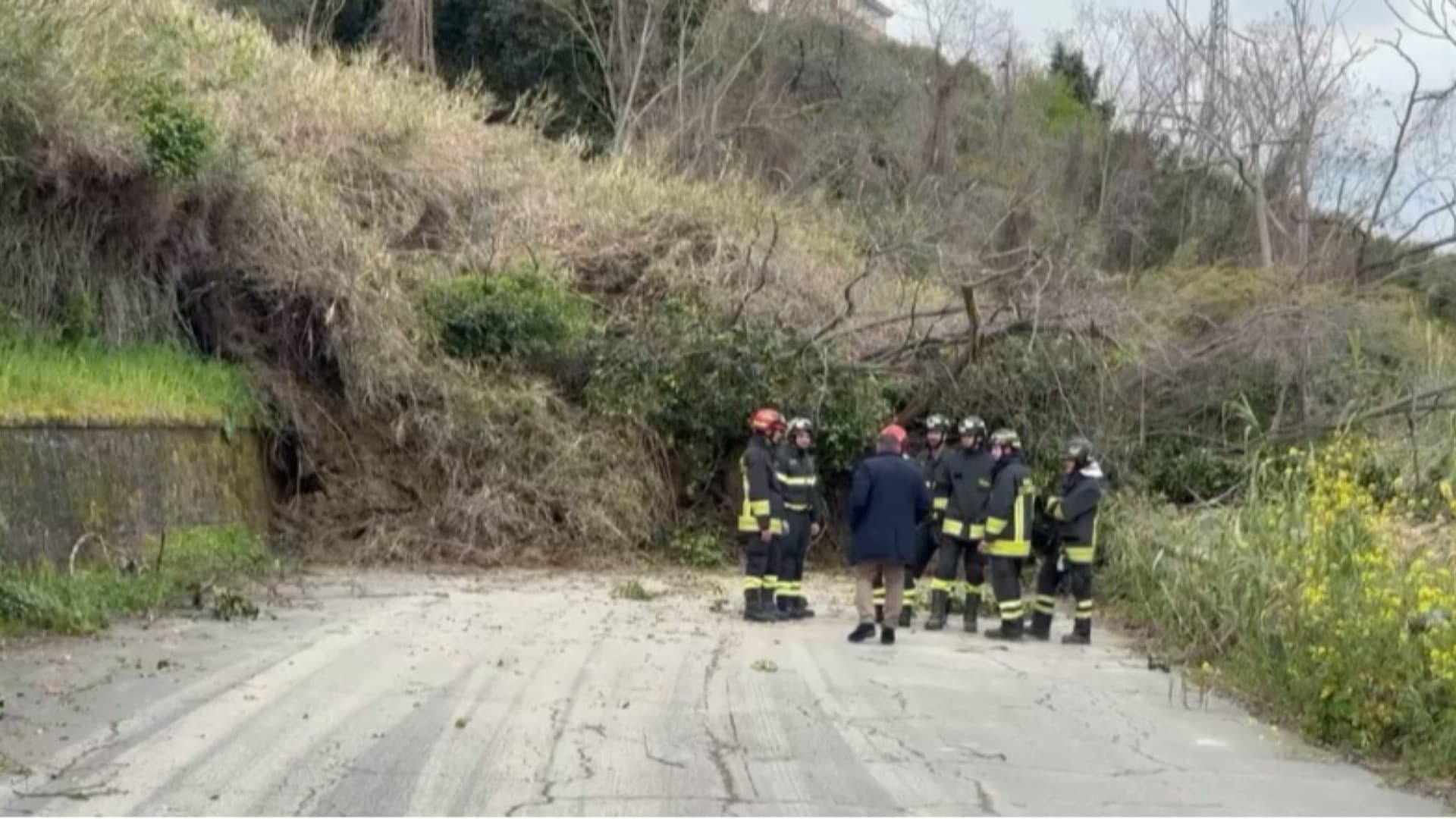 Frana sulla SP29 di Silvi Paese, avanti sul progetto per riaprire la strada entro l'estate