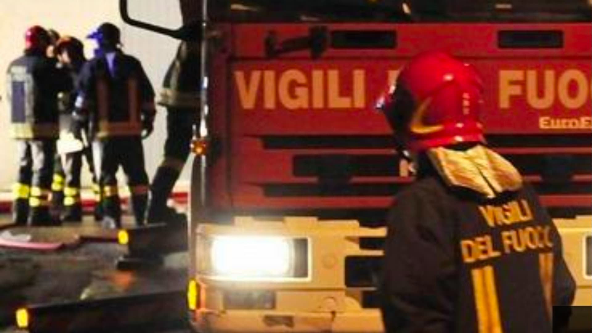 Lanciano, due auto distrutte dalle fiamme: indagini in corso