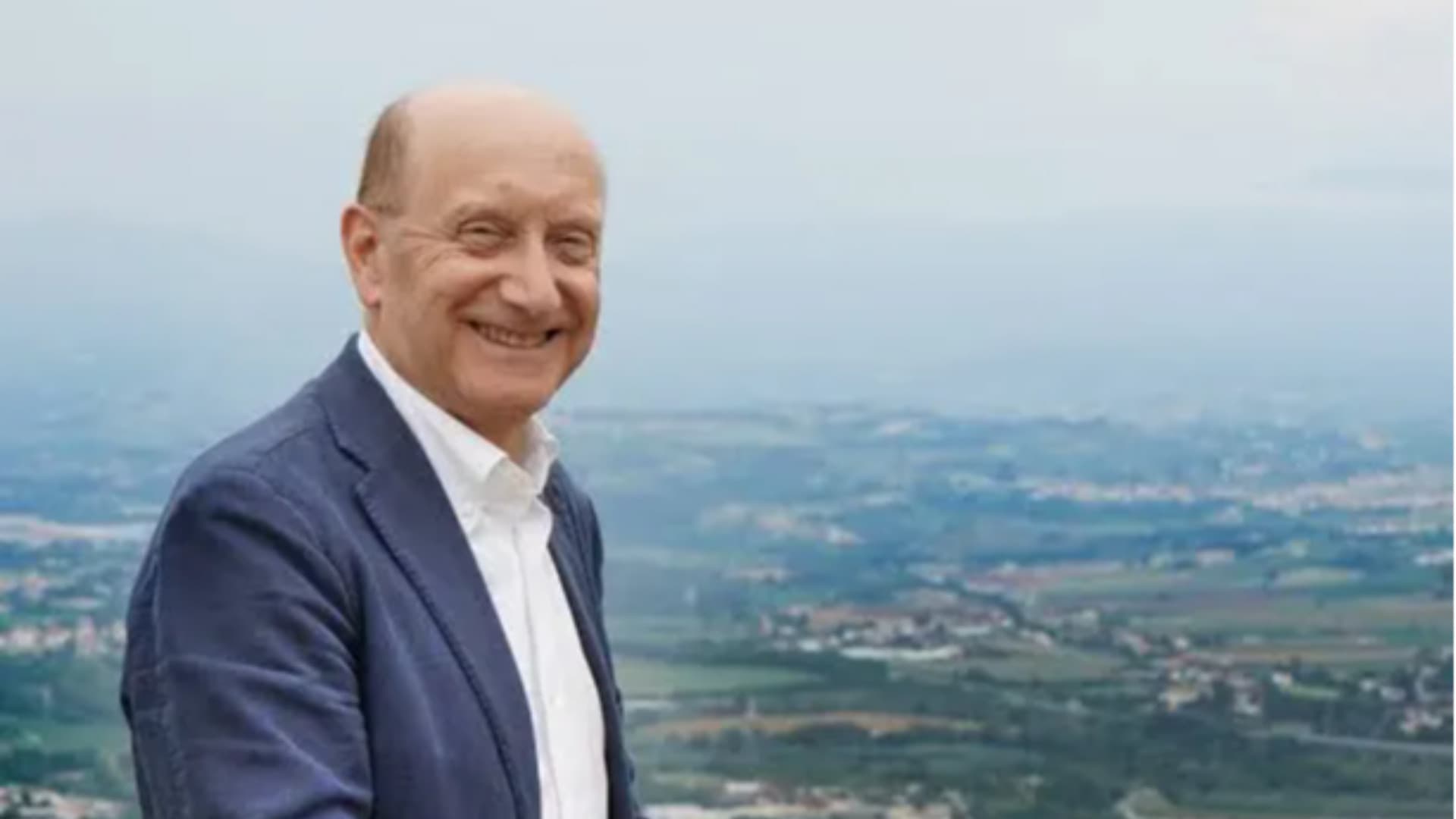 Il sindaco Ferrara