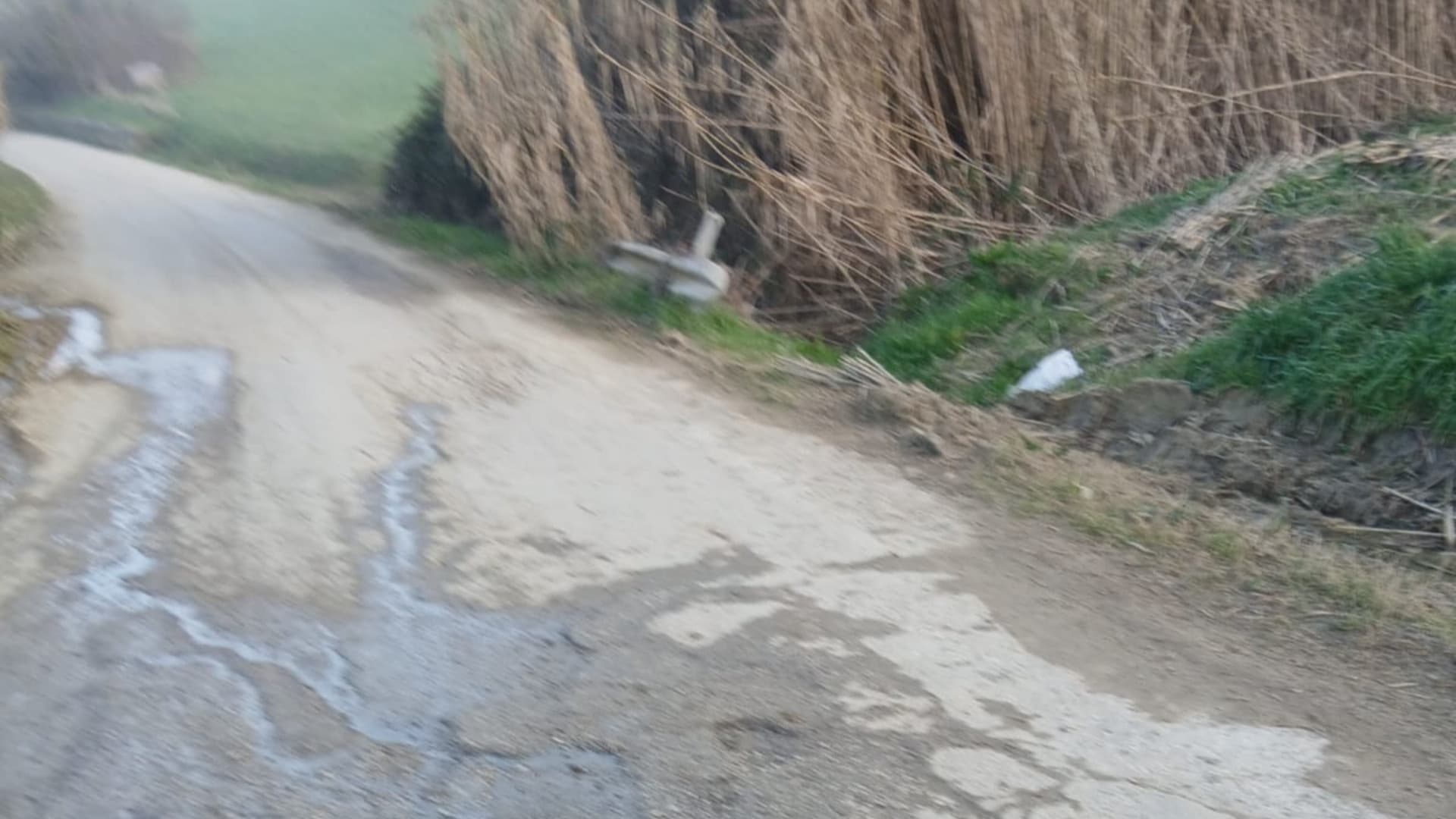 Mosciano Sant'Angelo, strada danneggiata e allagamenti: il caso del Consorzio di Bonifica Nord