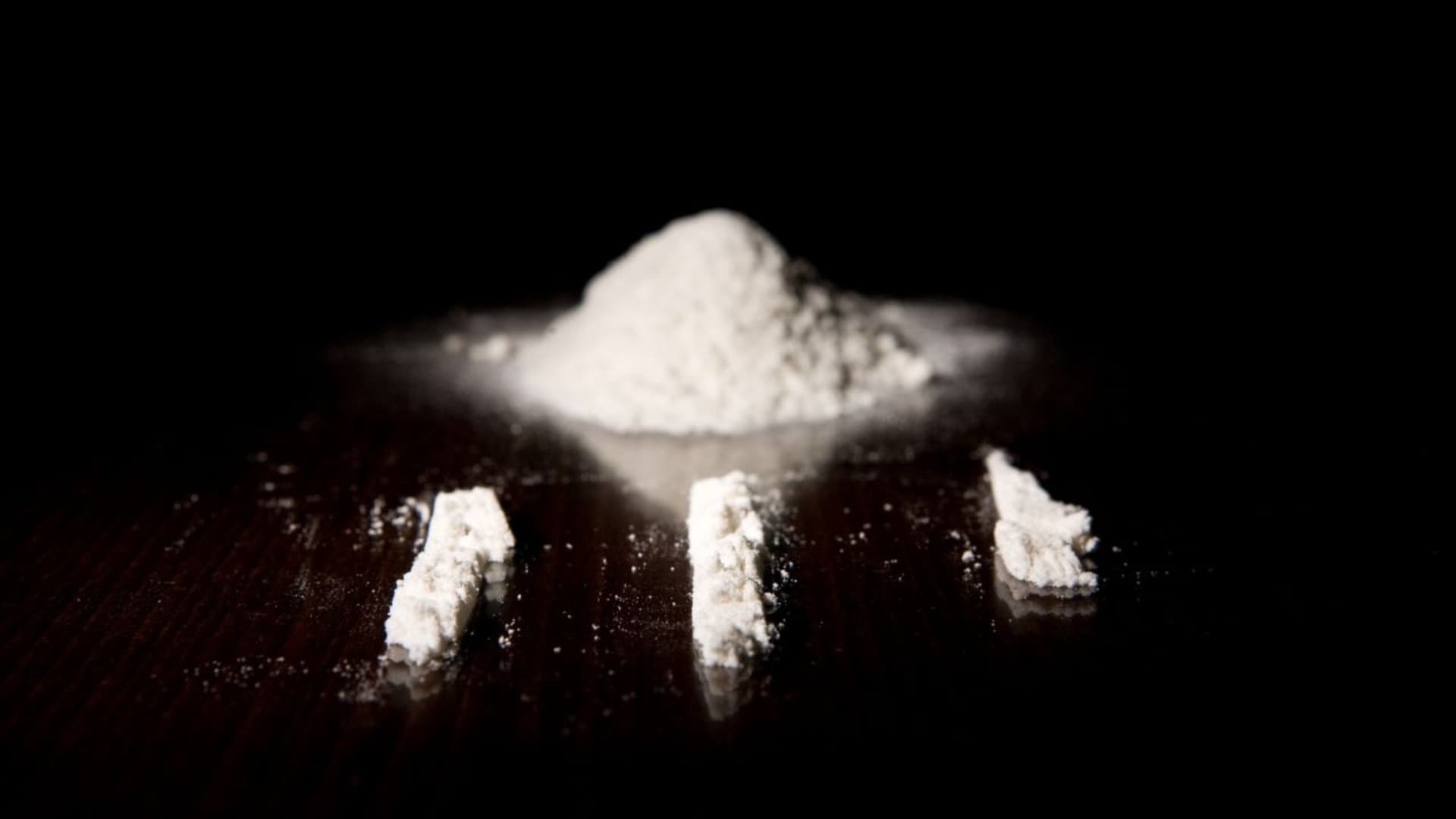 Pescara, narcotraffico via corrieri: sequestrati 25 chili di droga. Giro da 5 milioni di euro