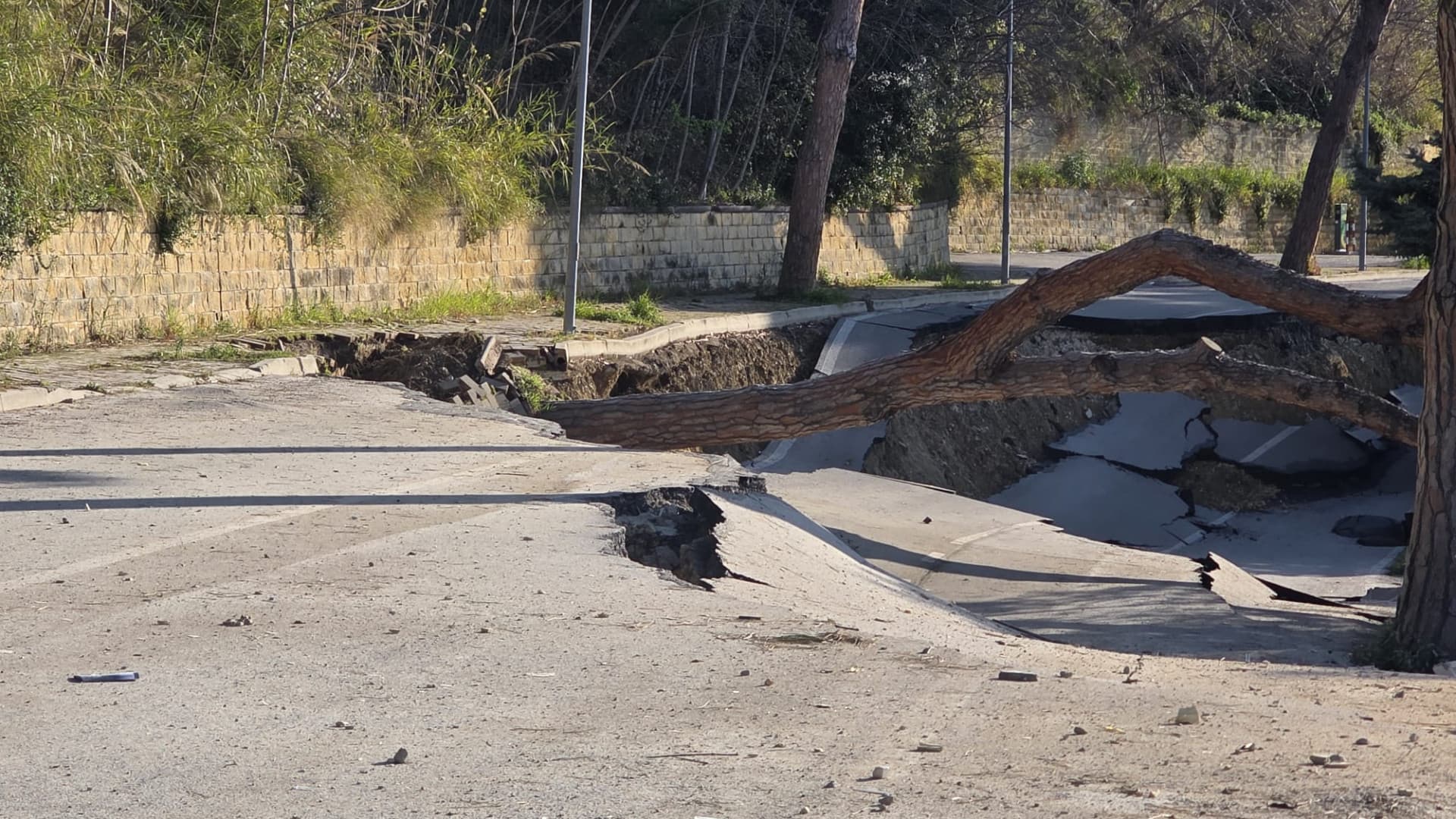 Una delle immagini simbolo dell'emergenza