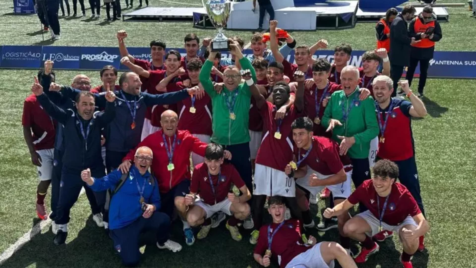 Calcio, Torneo delle Regioni: Abruzzo campione d'Italia under 17 - Video: la festa