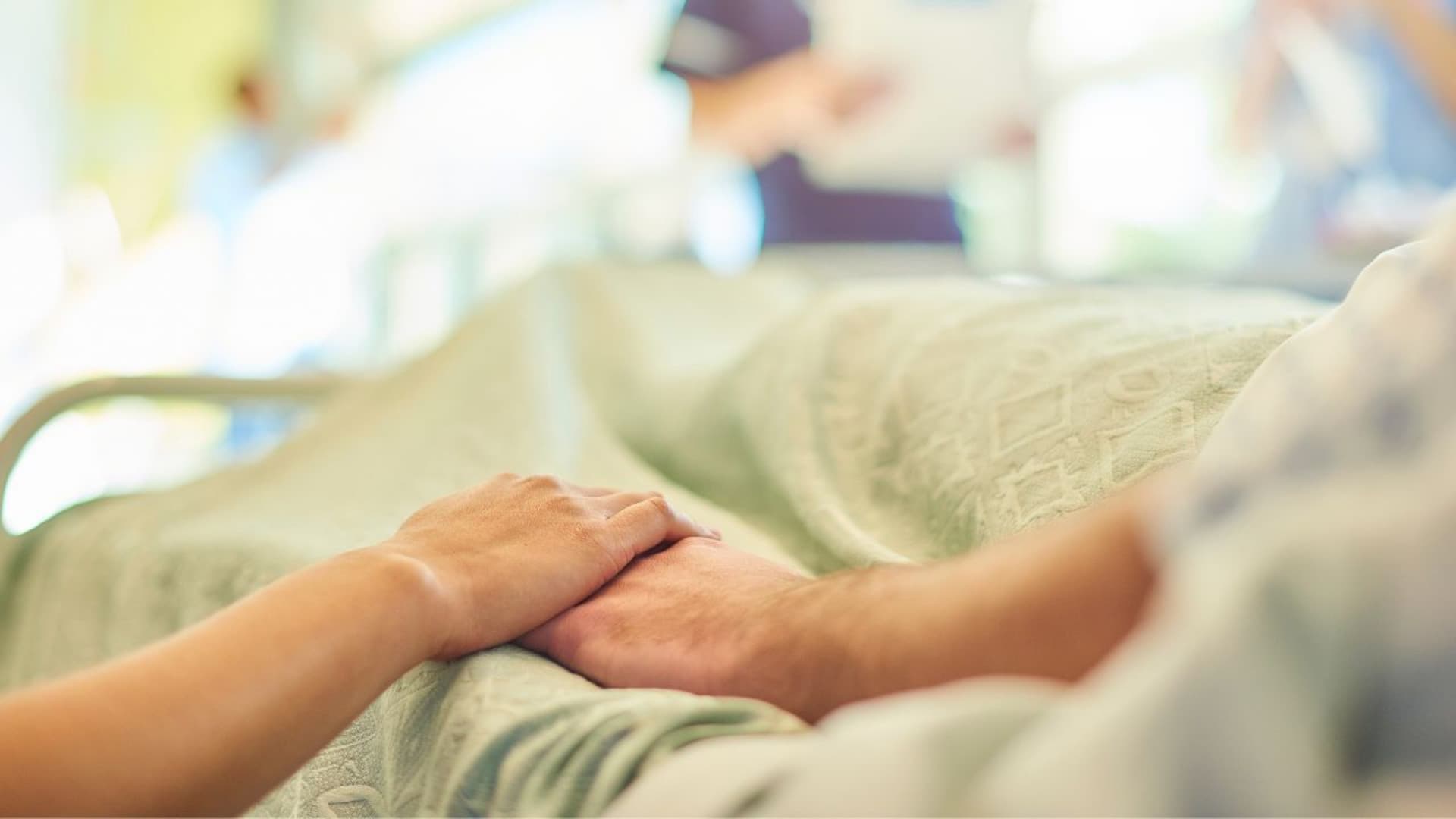 La donna è morta in ospedale a Pescara