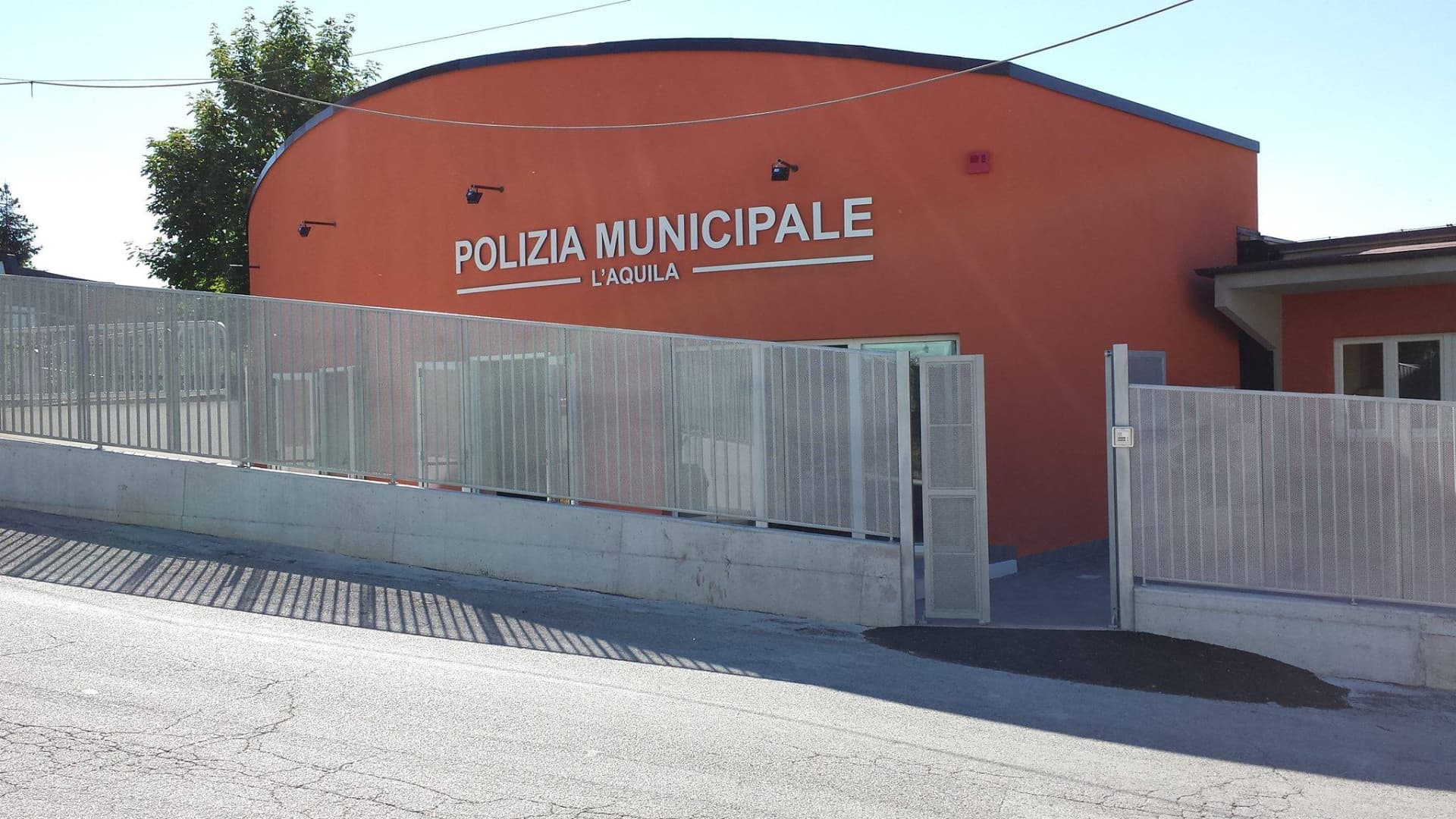 L'Aquila, lavori in via Buccio di Ranallo: modifiche alla circolazione il 10 e 20 aprile