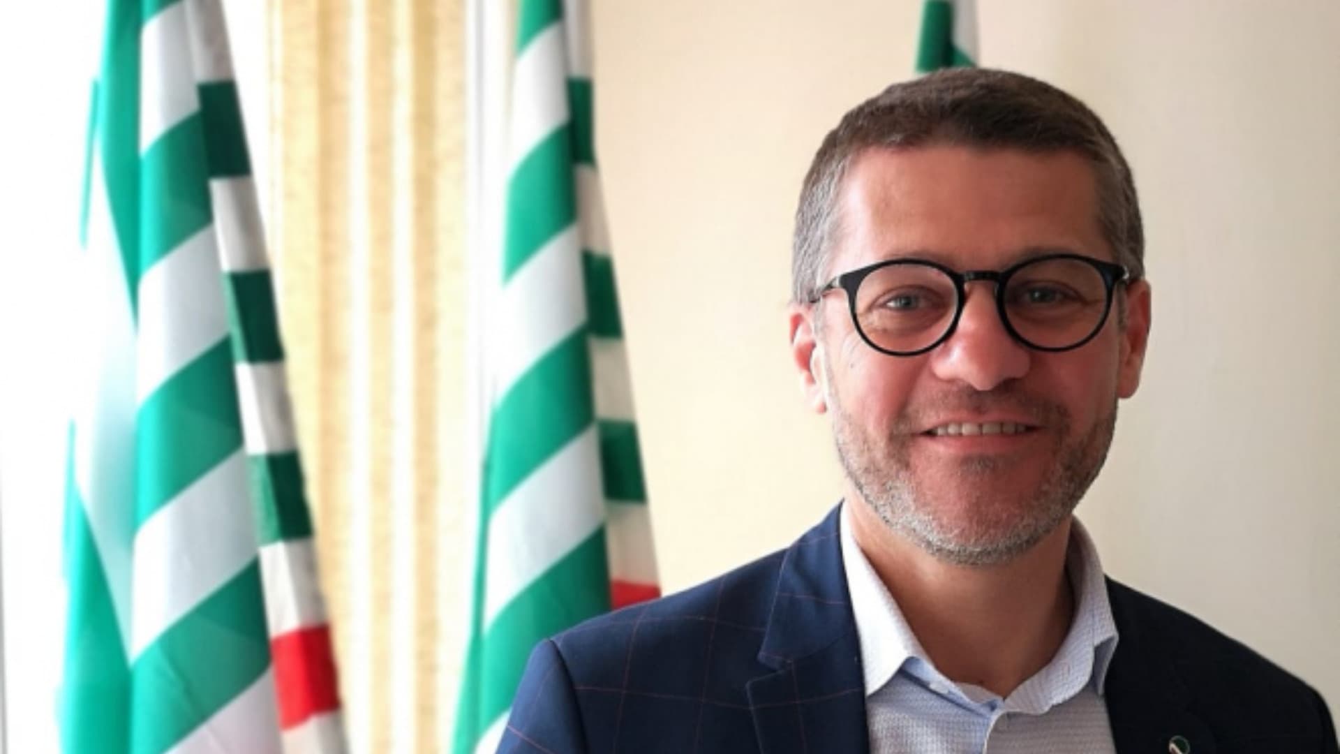 Il segretario Vincenzo Mennucci