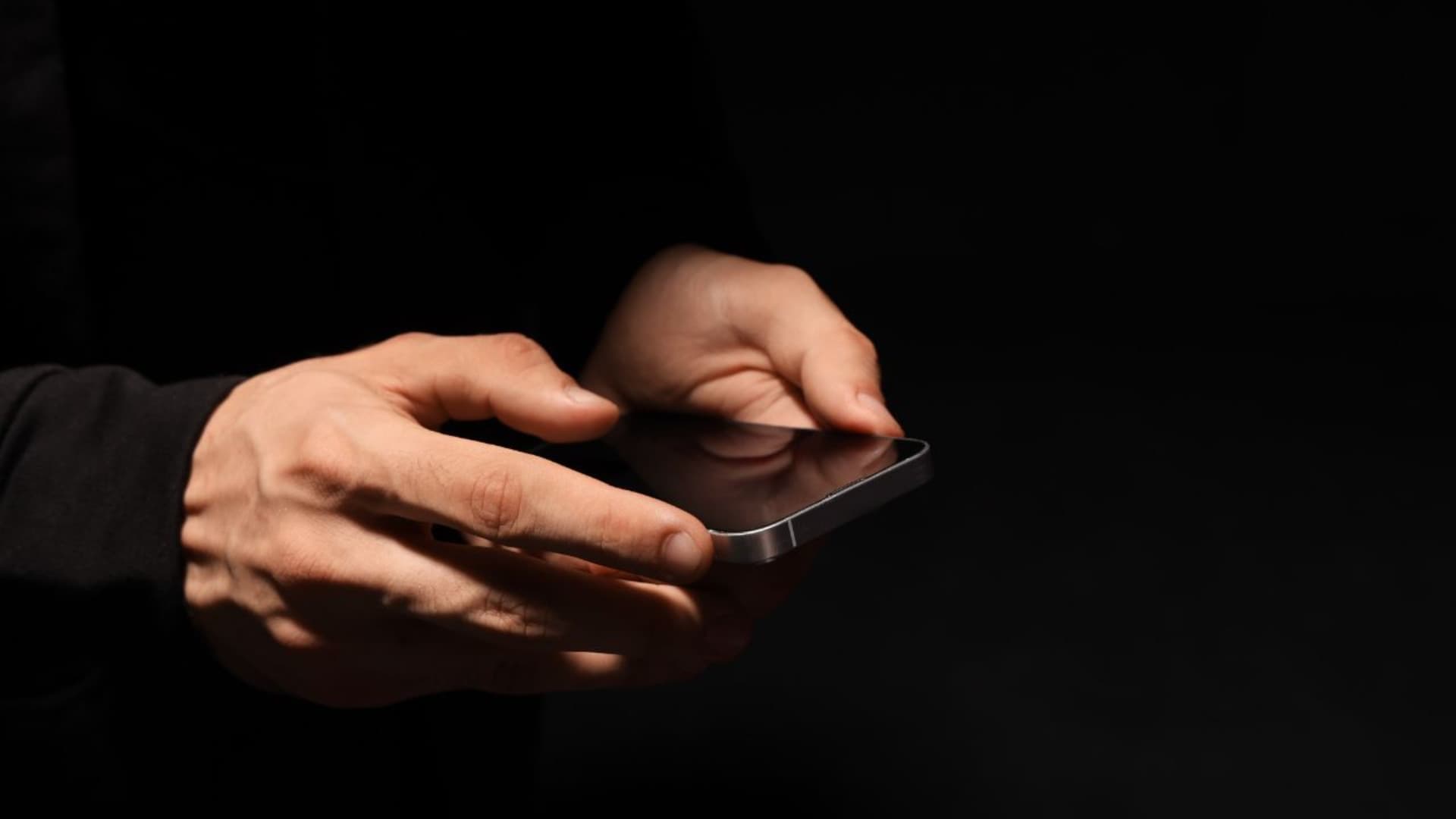 Teramo, finto maresciallo al telefono tenta la truffa: lo abbiamo smascherato così