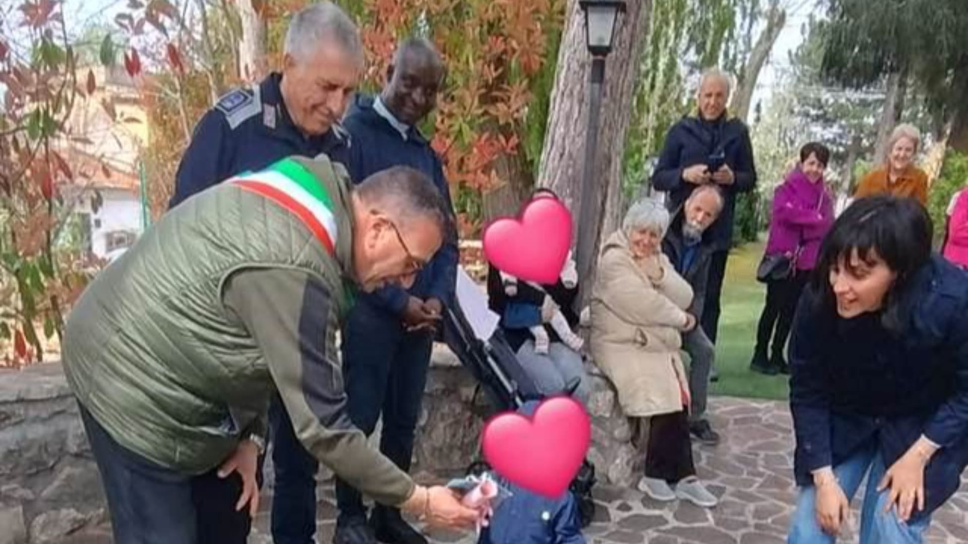 Cerchio, alberi per i nuovi nati 2025: celebrazione della Giornata della Gentilezza