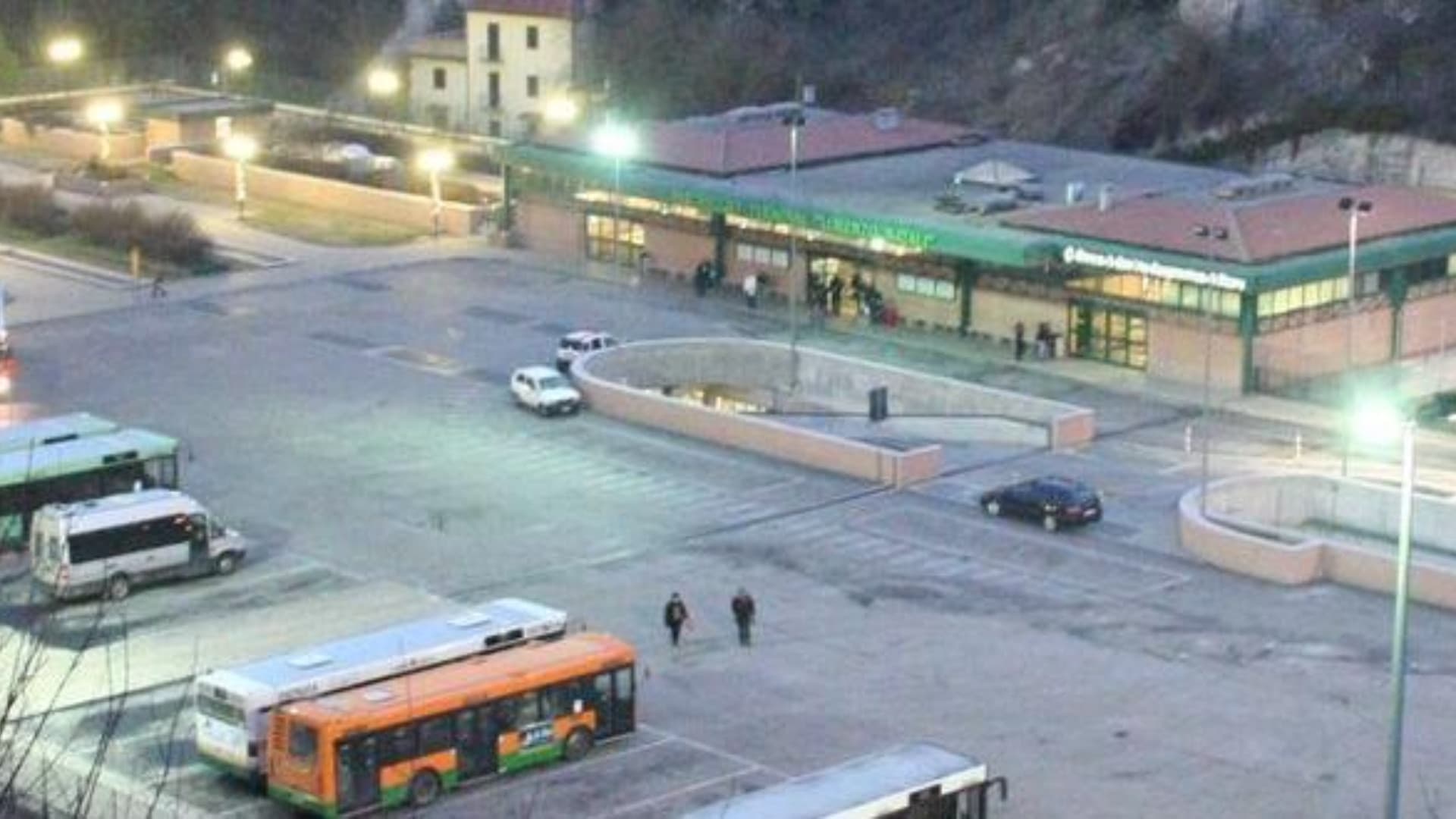Manutenzioni al terminal bus a L'Aquila: chiusura temporanea del piazzale di superficie