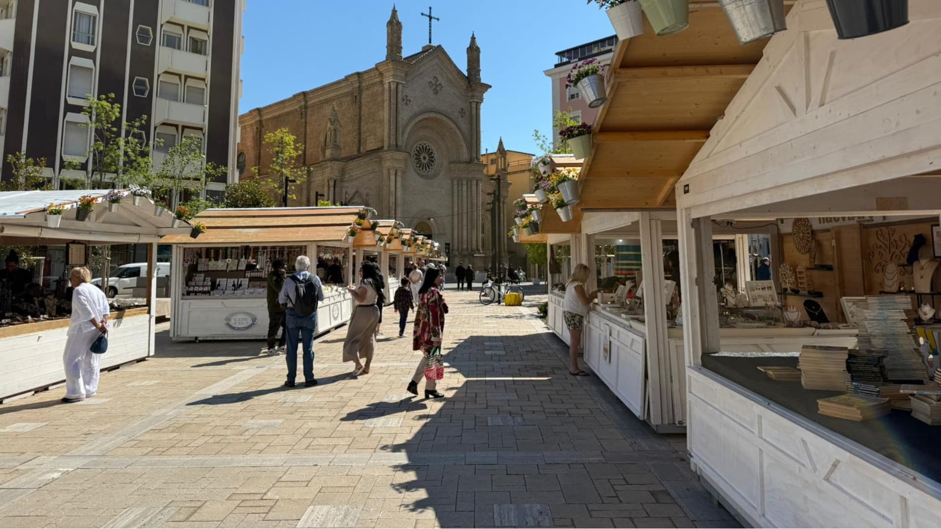 Pescara, torna la “Fiera di Primavera”: tradizione, colori e artigianato fino al 3 maggio