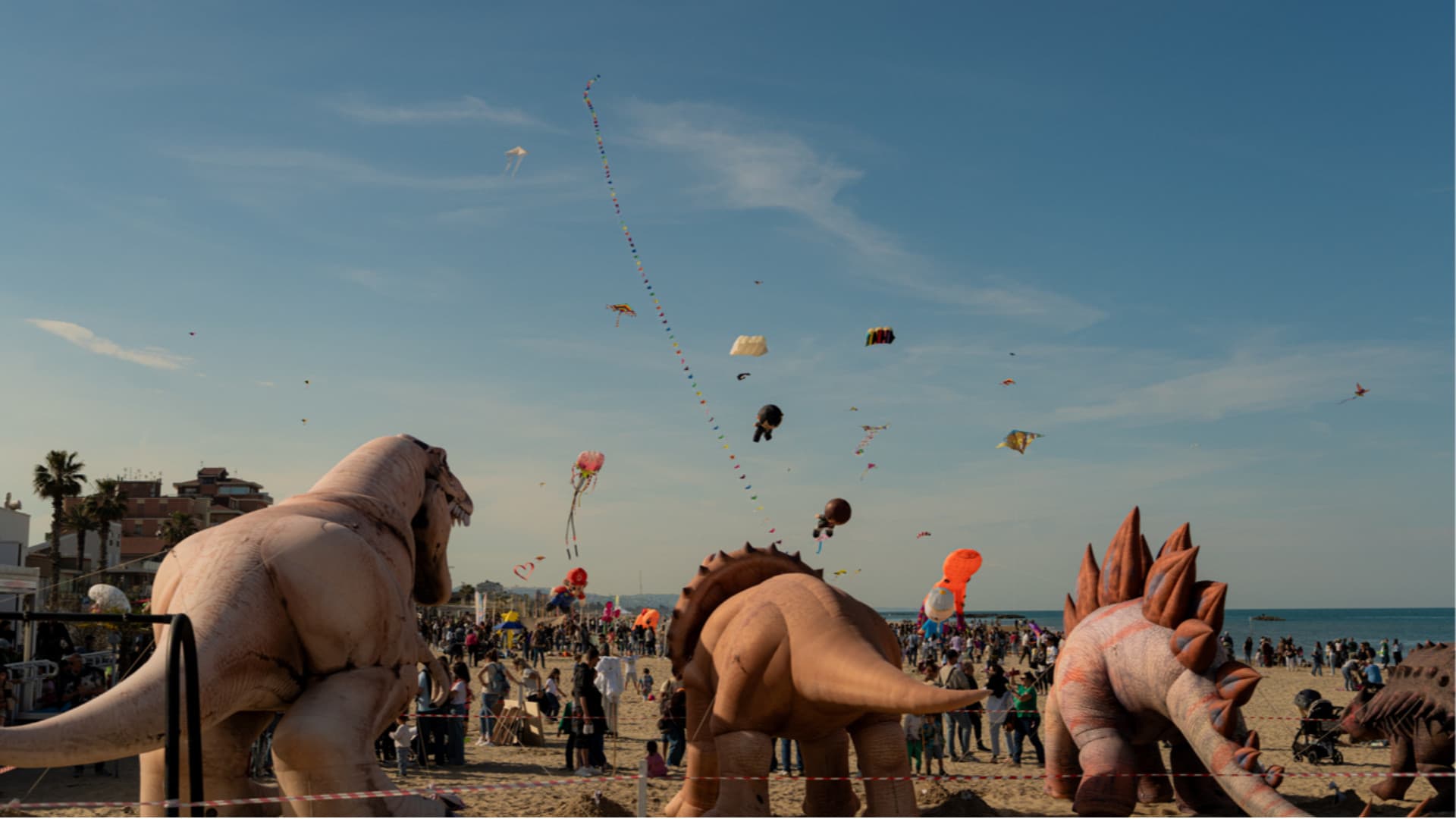 Roseto, successo per «Una Marea di Aquiloni»: spiaggia piena e già si pensa al bis