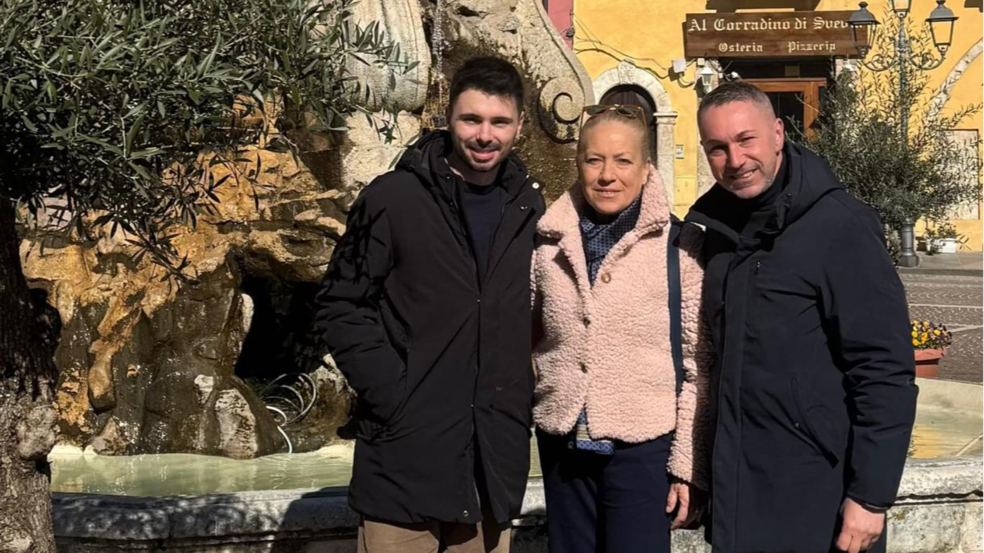 ll sindaco Giovagnorio con i promotori