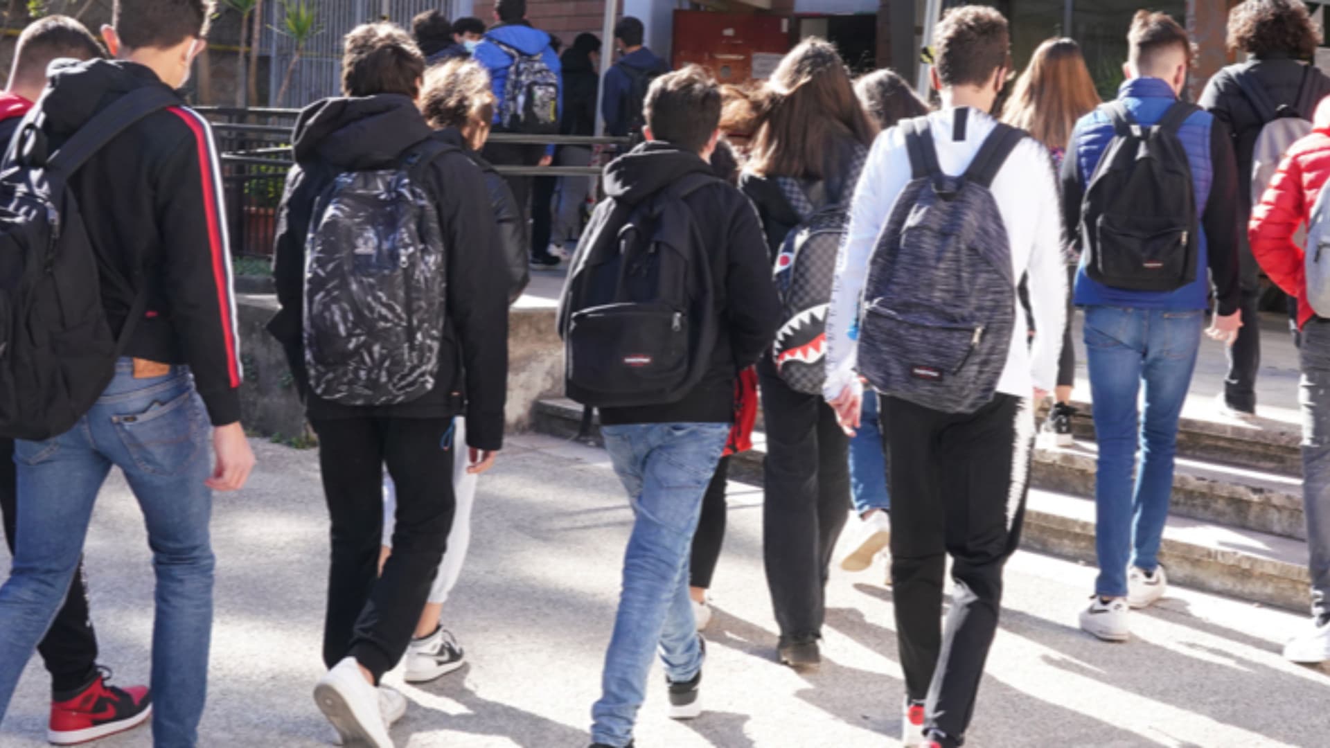 Scuola, Cisl: «Sempre meno studenti in Abruzzo, con -3.800 iscritti per l'anno 2026-2027» - I motivi