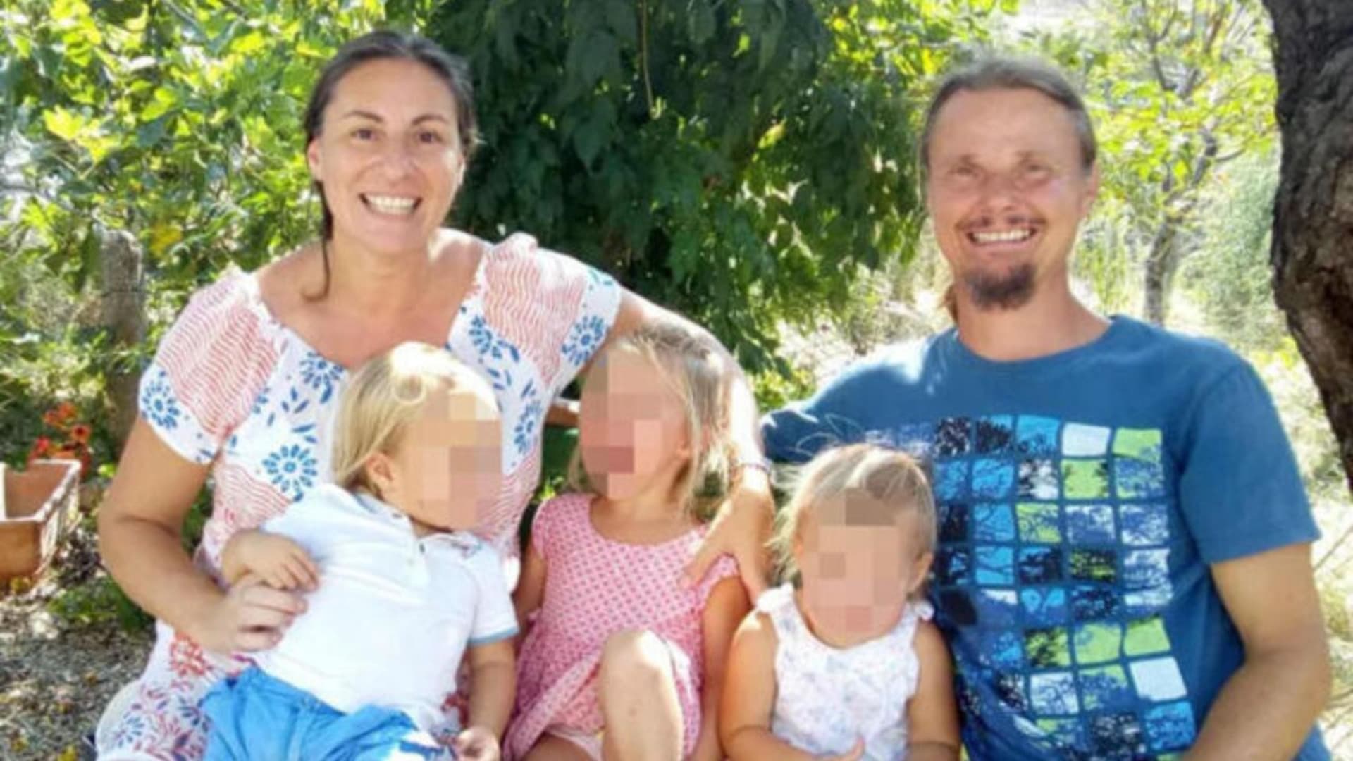 Catherine Birmingham e Nathan Trevallion con i figli