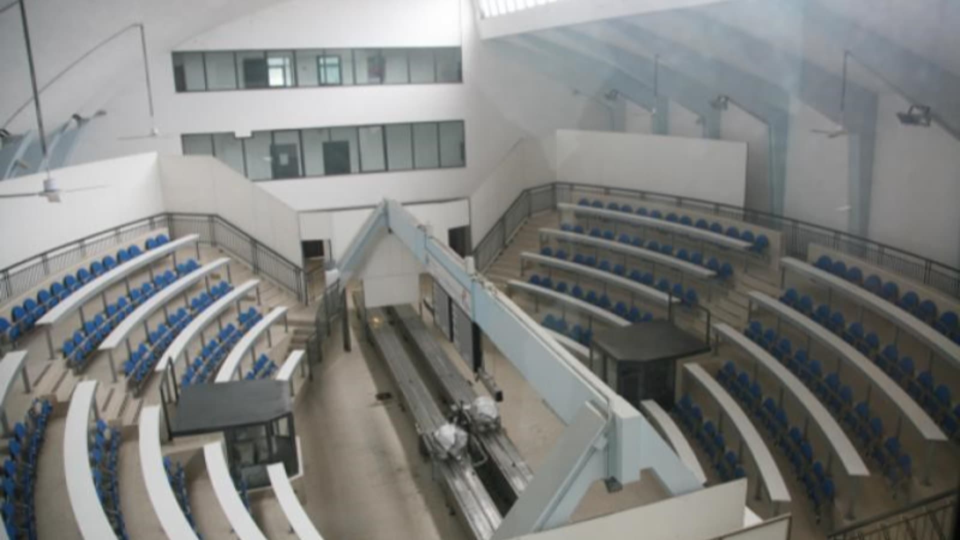 Mercato ittico Pescara, sindacati contro il trasferimento alla banchina sud: "Decisione calata dall'alto"