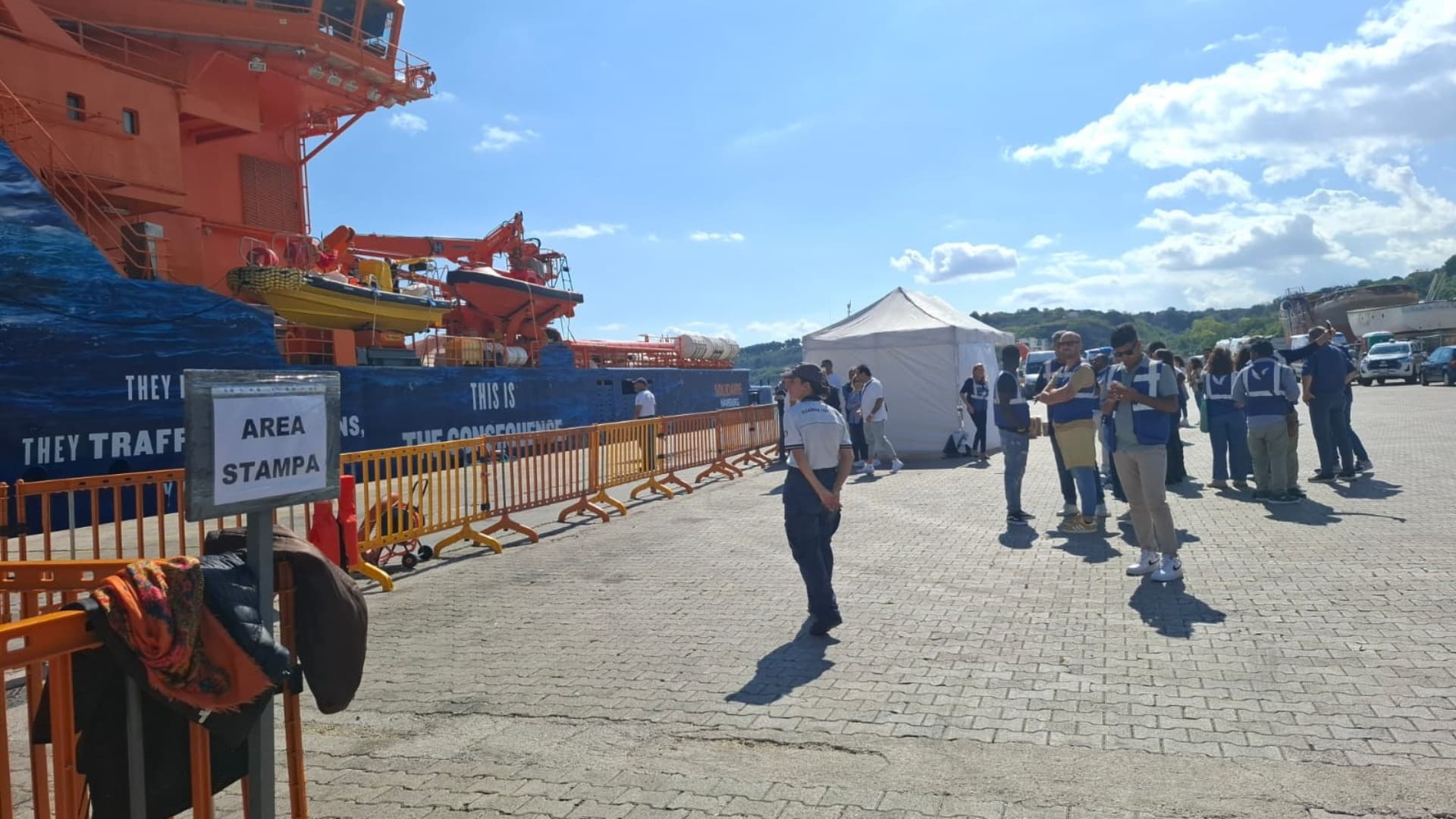 Soccorso migranti: la Life Support attesa a Ortona, ma è polemica sul porto lontano