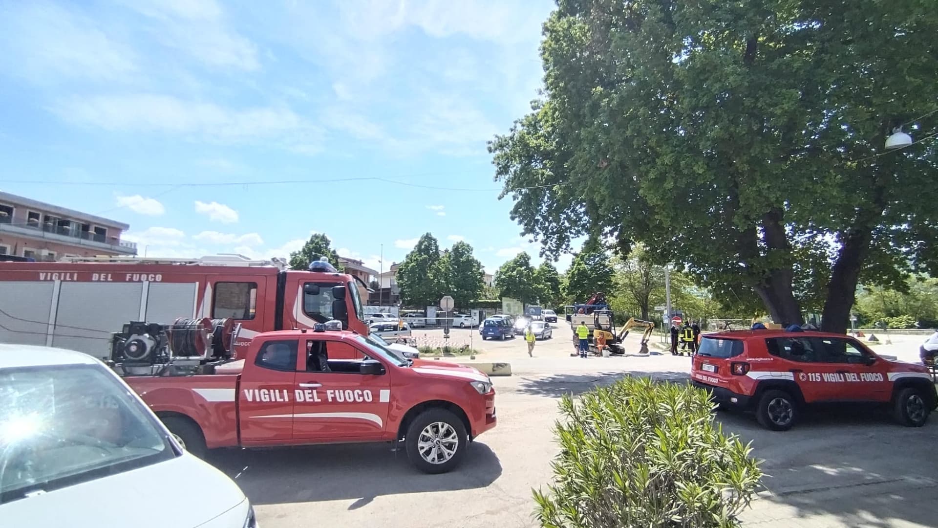 Vigili del fuoco sul posto