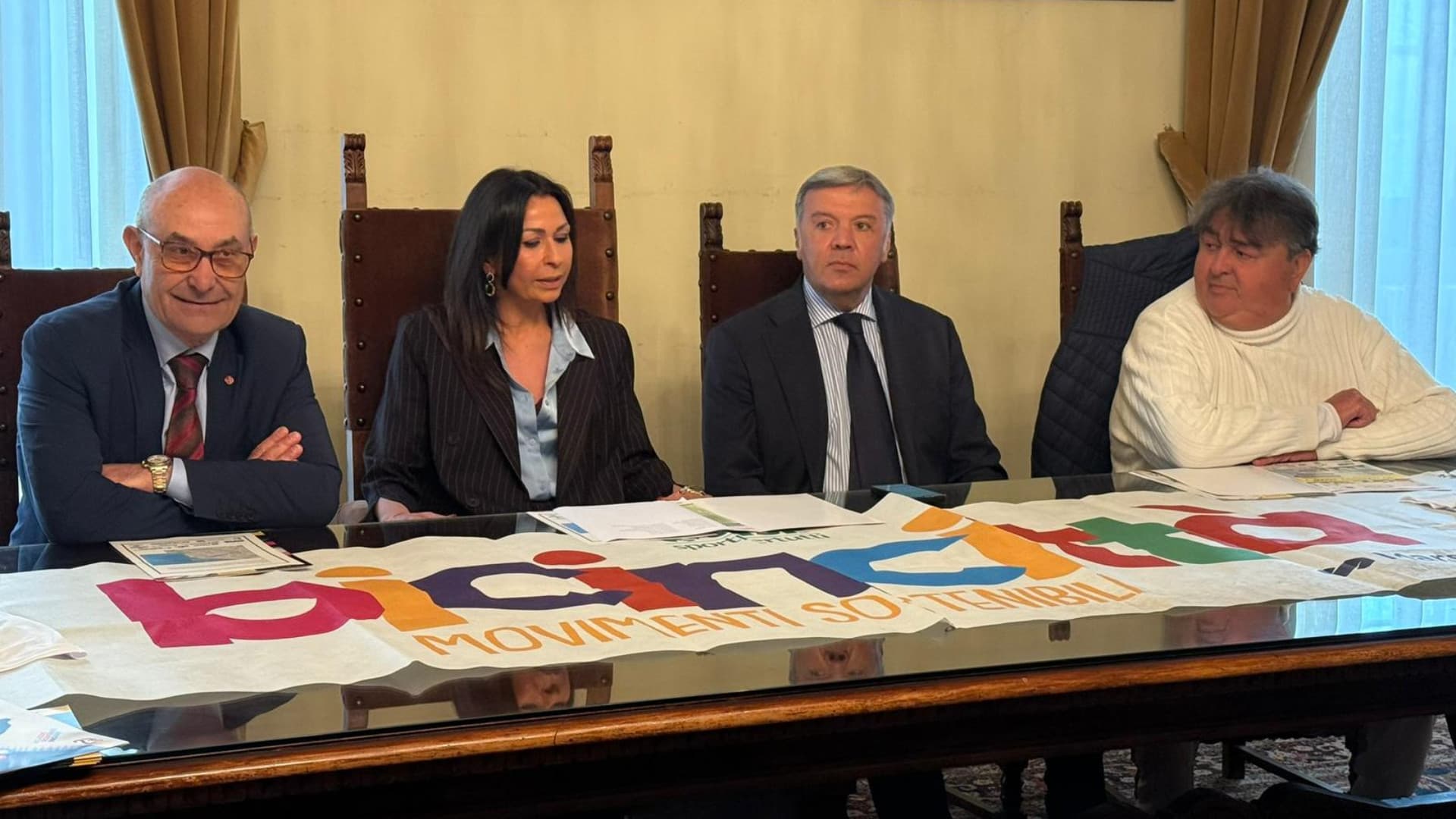 Da sinistra Tonio Di Battista (pro rettore dell’Università degli Studi di Chieti-Pescara), Patrizia Martelli (ass Sport), Carlo Sólimene (Questore di Pescara) e Alberto Carulli (Uisp Abruzzo-Molise)