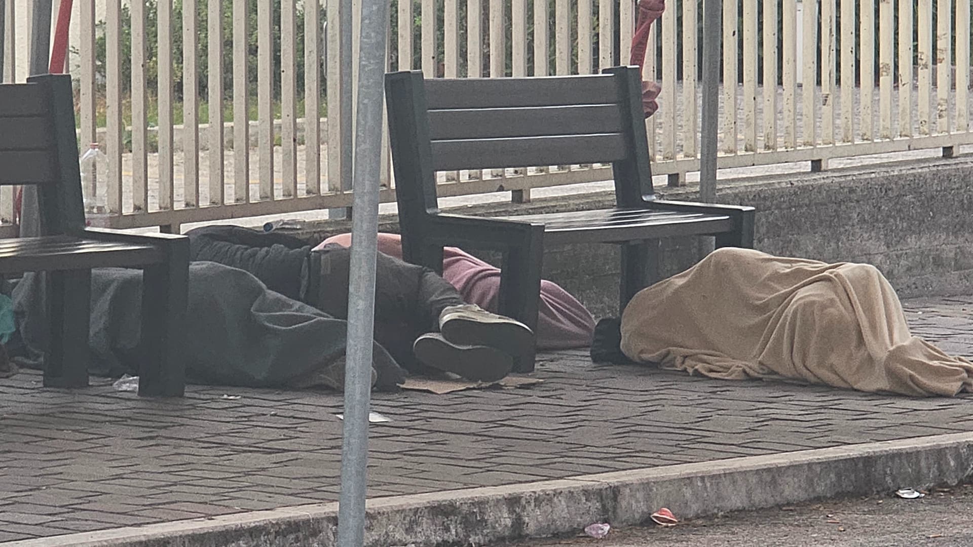 La situazione all'alba in via Bovio