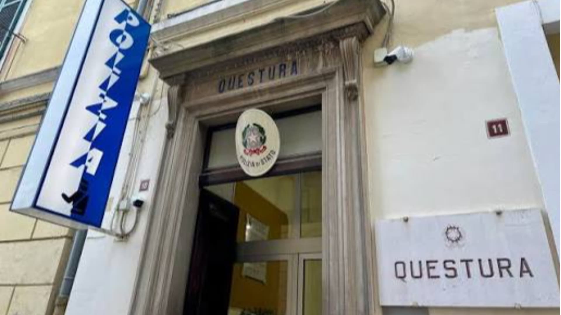 Famiglia nel bosco, scritte a Vasto contro i magistrati: rinvenuto un arsenale durante la perquisizione